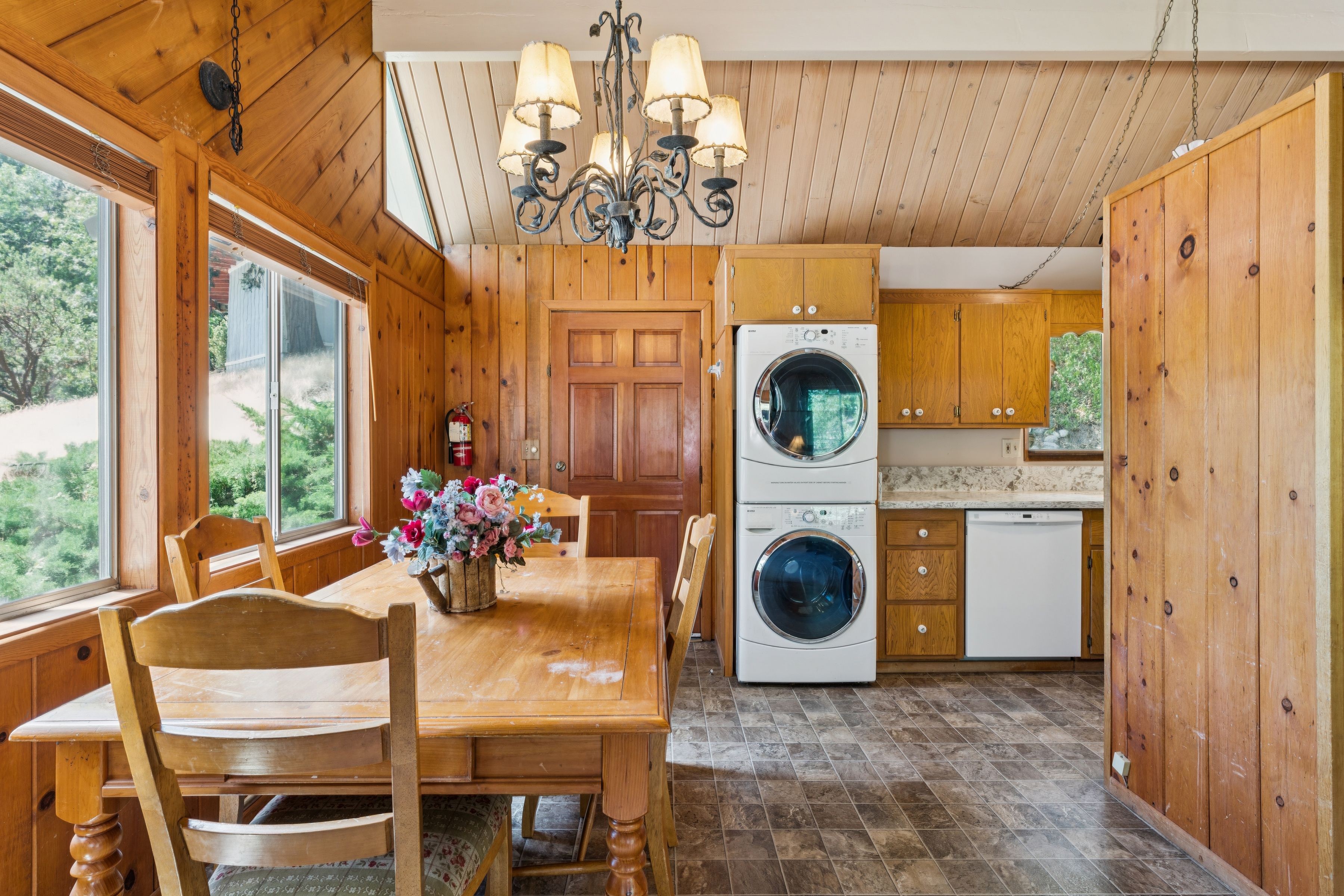  27376 Alpen Drive, Lake Arrowhead, CA 92352 - 物件實景