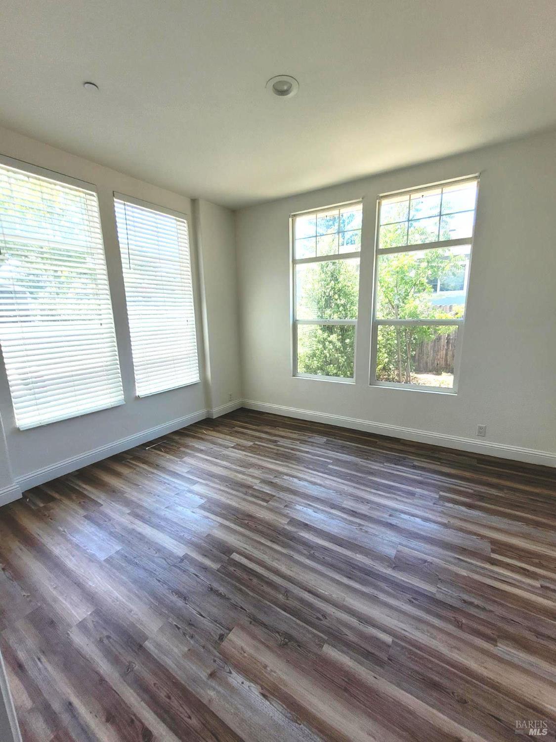 Sonoma, California, 95476, United States, 3 Bedrooms Bedrooms, ,3 BathroomsBathrooms,Residential,For Sale,1806350