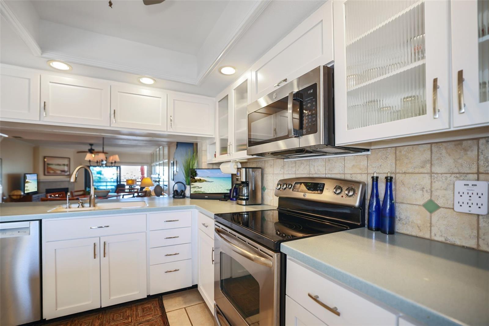 St. Petersburg, Florida, 33715, United States, 3 Bedrooms Bedrooms, ,3 BathroomsBathrooms,Residential,For Sale,1995110