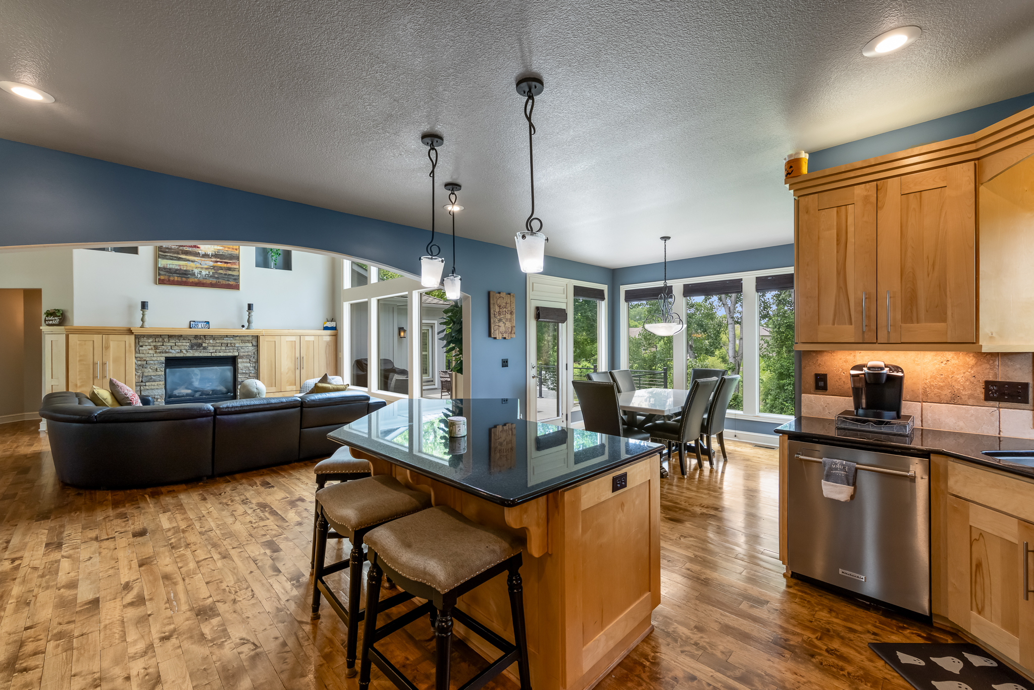  9920 Skyview Lane, Lenexa, KS 66220 - 物件實景