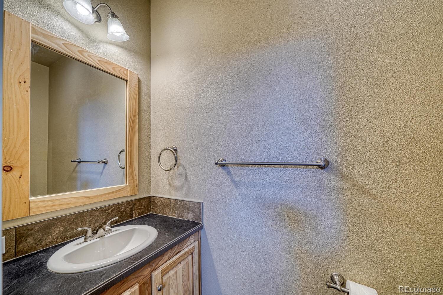 Leadville, Colorado, 80461, United States, 3 Bedrooms Bedrooms, ,2 BathroomsBathrooms,Residential,For Sale,1847315