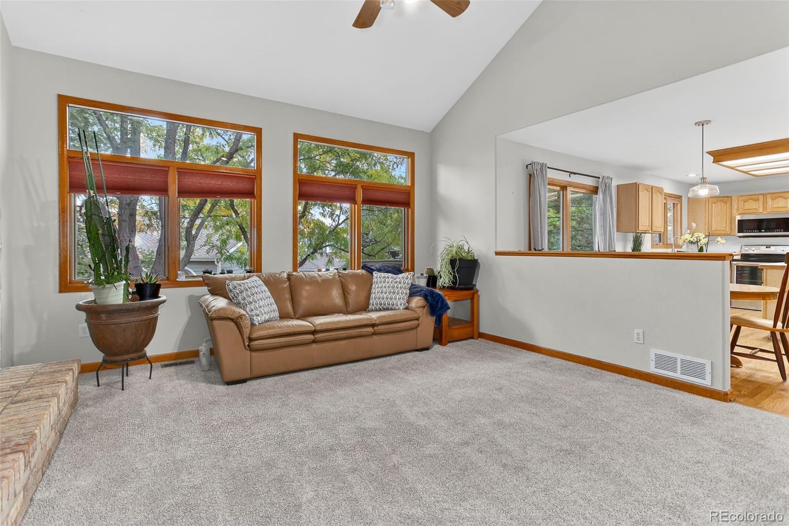 Littleton, Colorado, 80127, United States, 4 Bedrooms Bedrooms, ,3 BathroomsBathrooms,Residential,For Sale,1992155