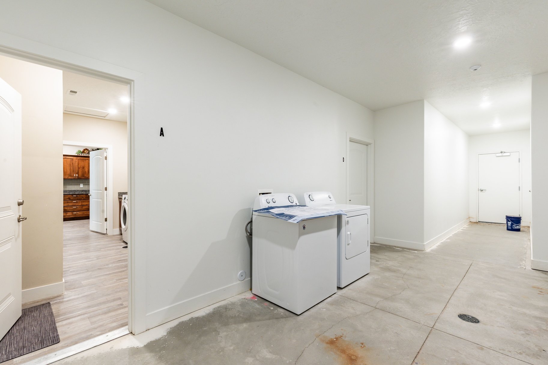  Fantastic 4 Bedroom Home in 55+ Community in Mapleton - 物件實景