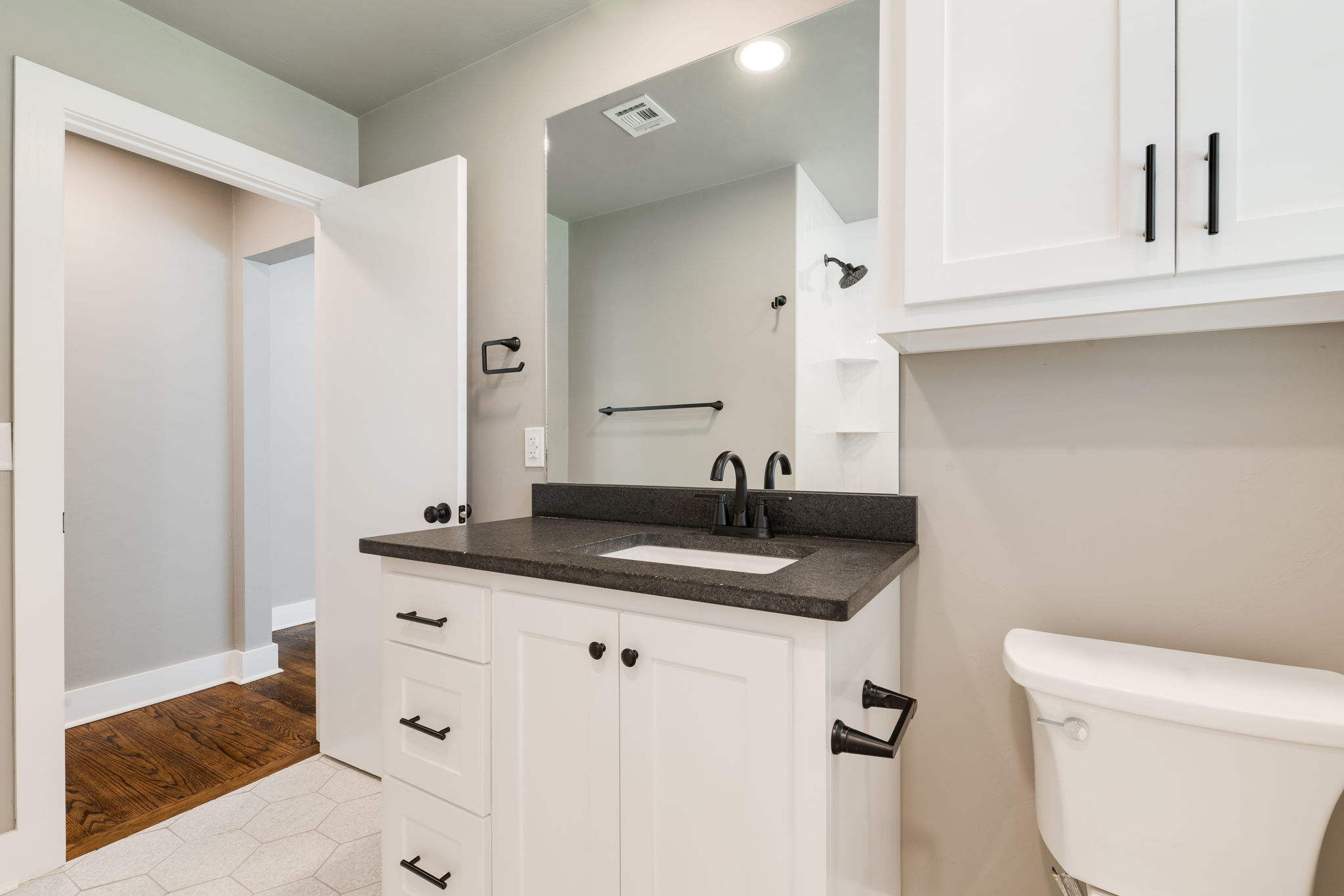  1518 Carlisle Court, The Village, OK 73120 - 物件實景