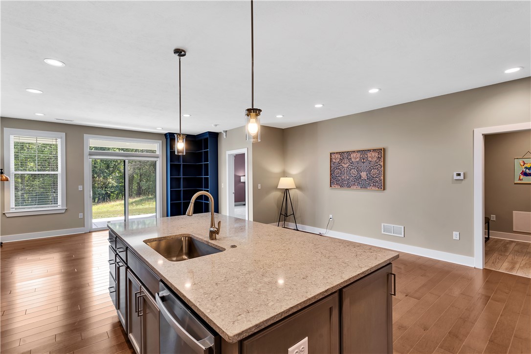 Jackson Twp, Pennsylvania, 16033, United States, 3 Bedrooms Bedrooms, ,3 BathroomsBathrooms,Residential,For Sale,1911029