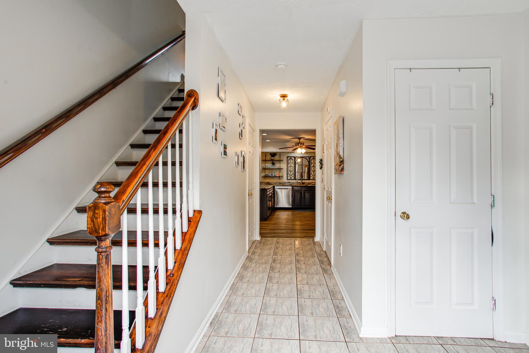 Waldorf, Maryland, 20601, United States, 5 Bedrooms Bedrooms, ,5 BathroomsBathrooms,Residential,For Sale,1977344