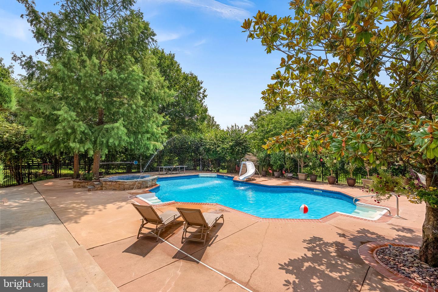 Waterford, Virginia, 20197, United States, 5 Bedrooms Bedrooms, ,4 BathroomsBathrooms,Residential,For Sale,1940957