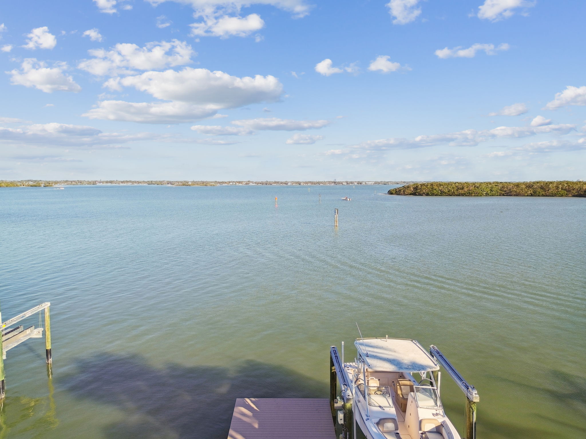 Madeira Beach, Florida, 33708, United States, 4 Bedrooms Bedrooms, ,2 BathroomsBathrooms,Residential,For Sale,2005483