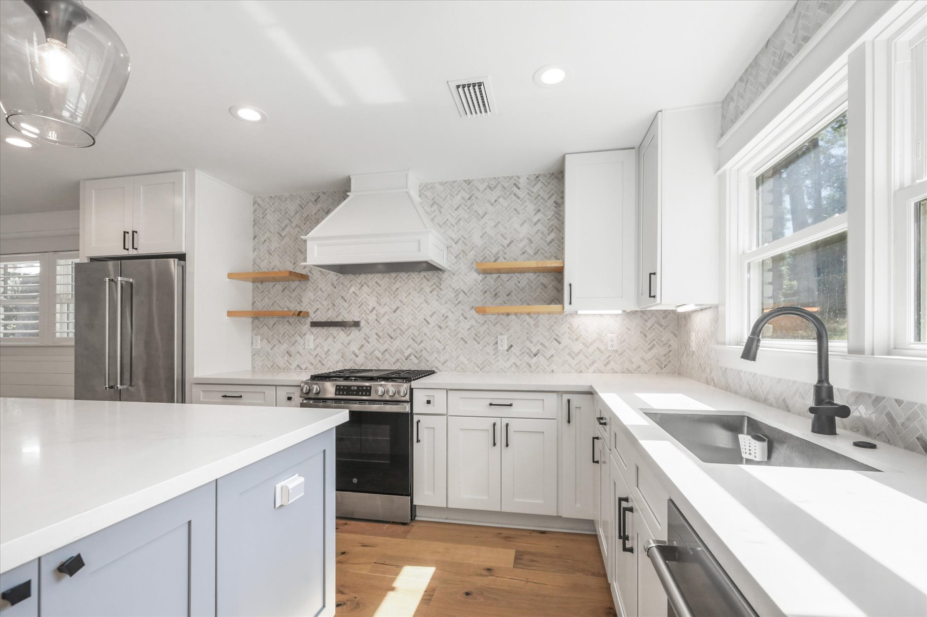 Tallahassee, Florida, 32308, United States, 4 Bedrooms Bedrooms, ,3 BathroomsBathrooms,Residential,For Sale,2012619