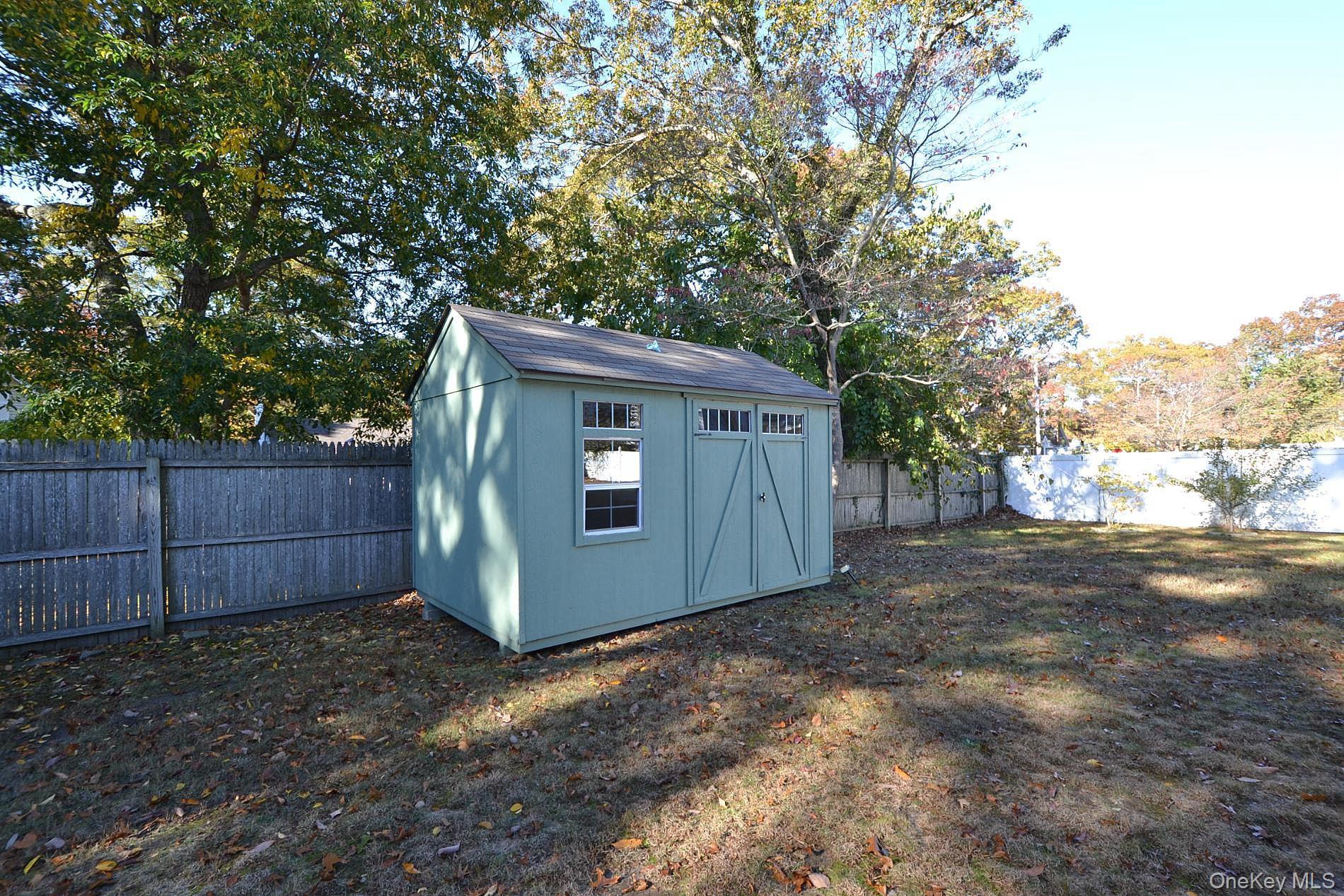 Patchogue, New York, 11772, United States, 3 Bedrooms Bedrooms, ,1 BathroomBathrooms,Residential,For Sale,1972956