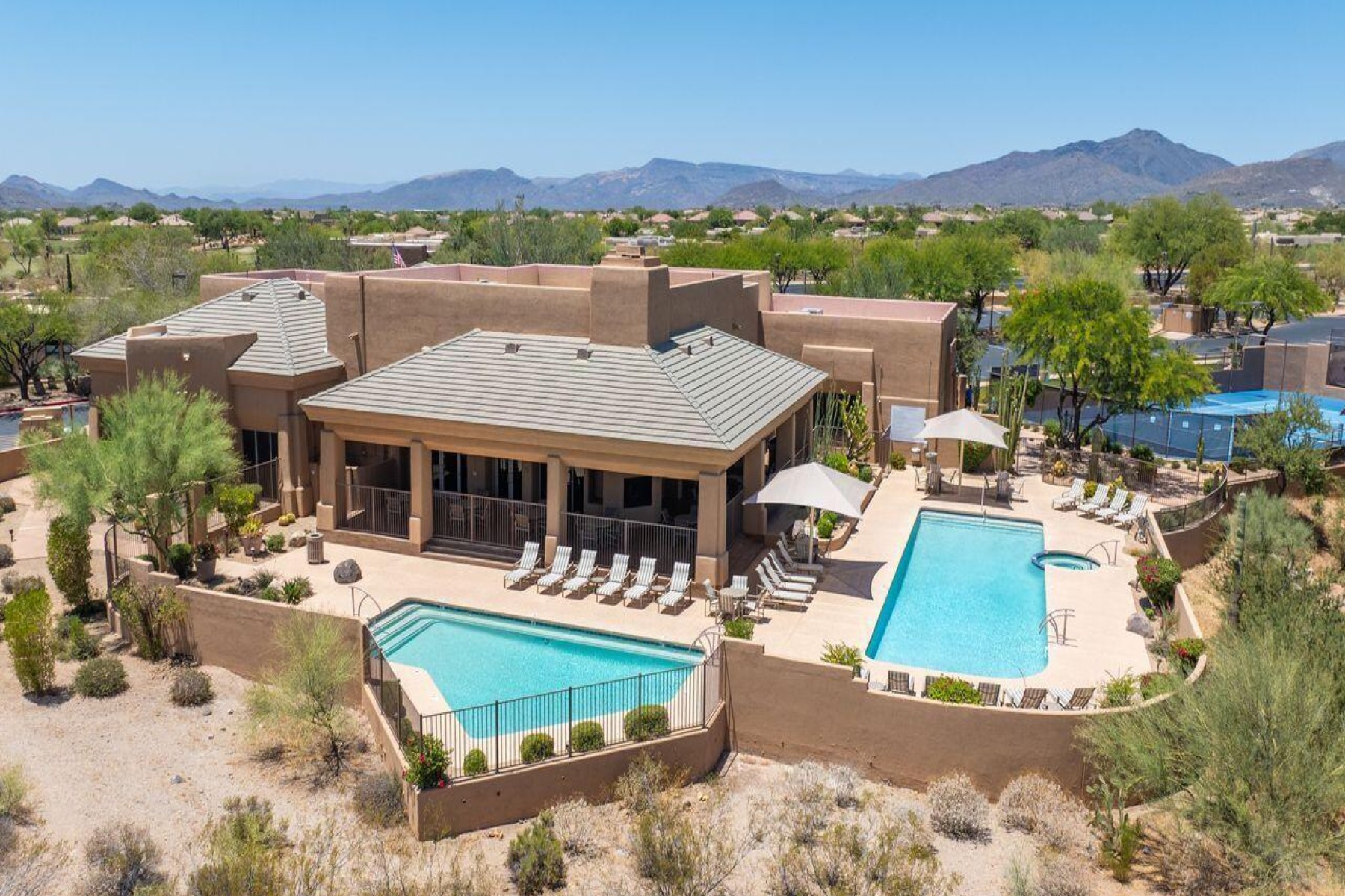  9621 E Chuckwagon Lane  Scottsdale, AZ - 物件實景