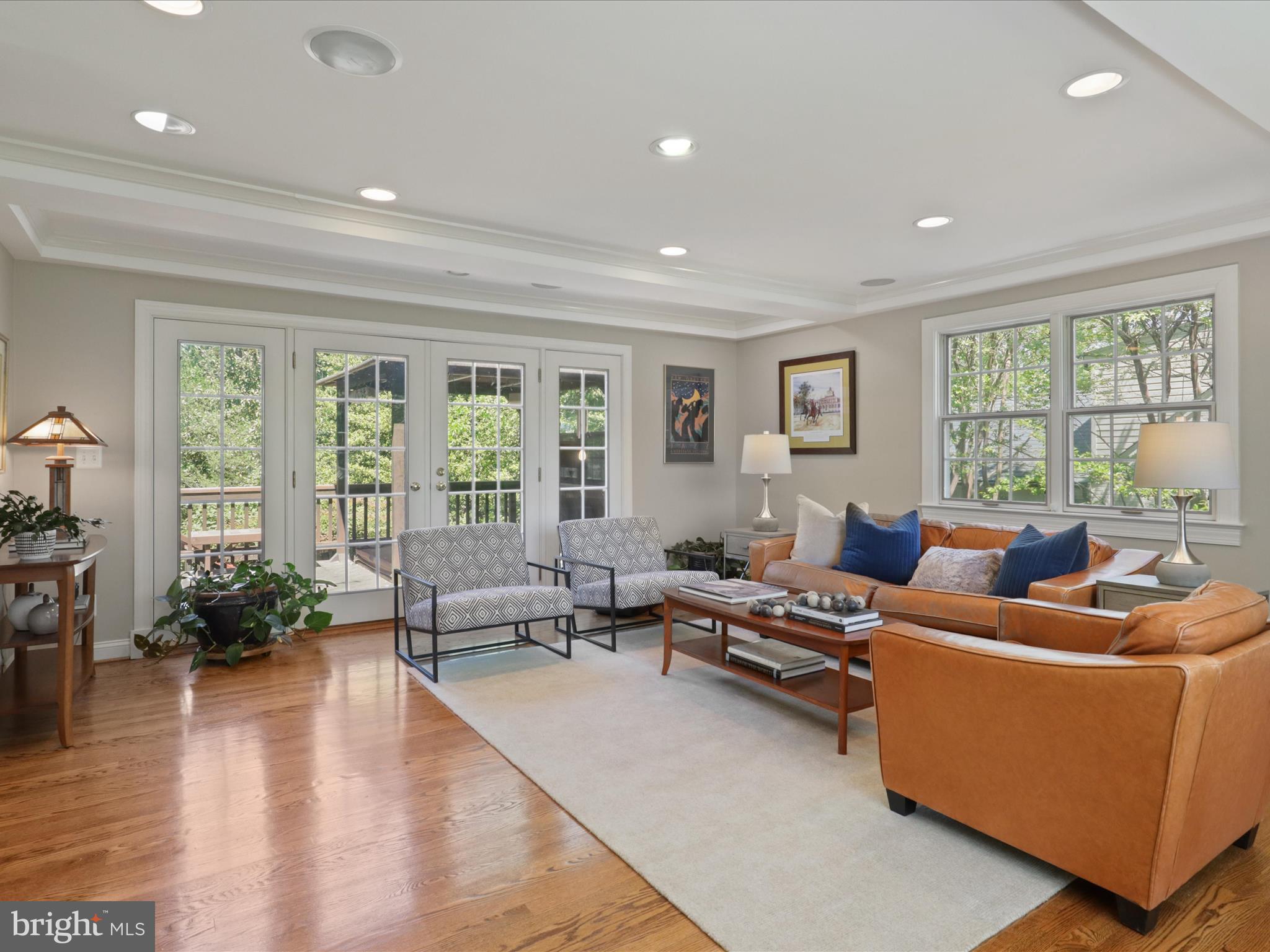 Arlington, Virginia, 22207, United States, 4 Bedrooms Bedrooms, ,4 BathroomsBathrooms,Residential,For Sale,1792386