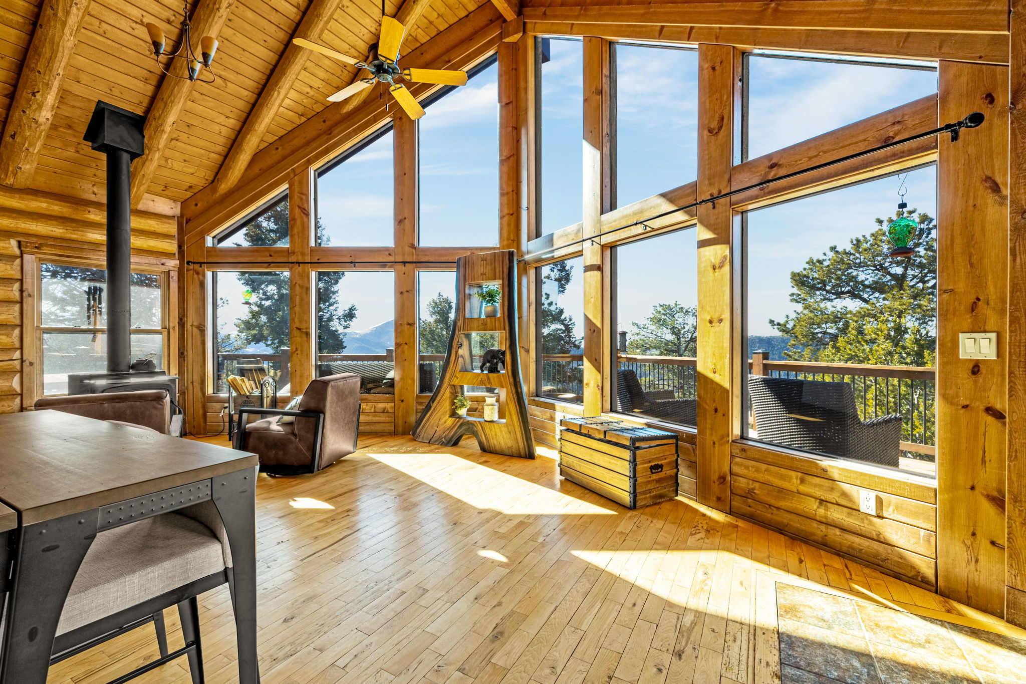 Cripple Creek, Colorado, 80813, United States, 3 Bedrooms Bedrooms, ,3 BathroomsBathrooms,Residential,For Sale,1997050