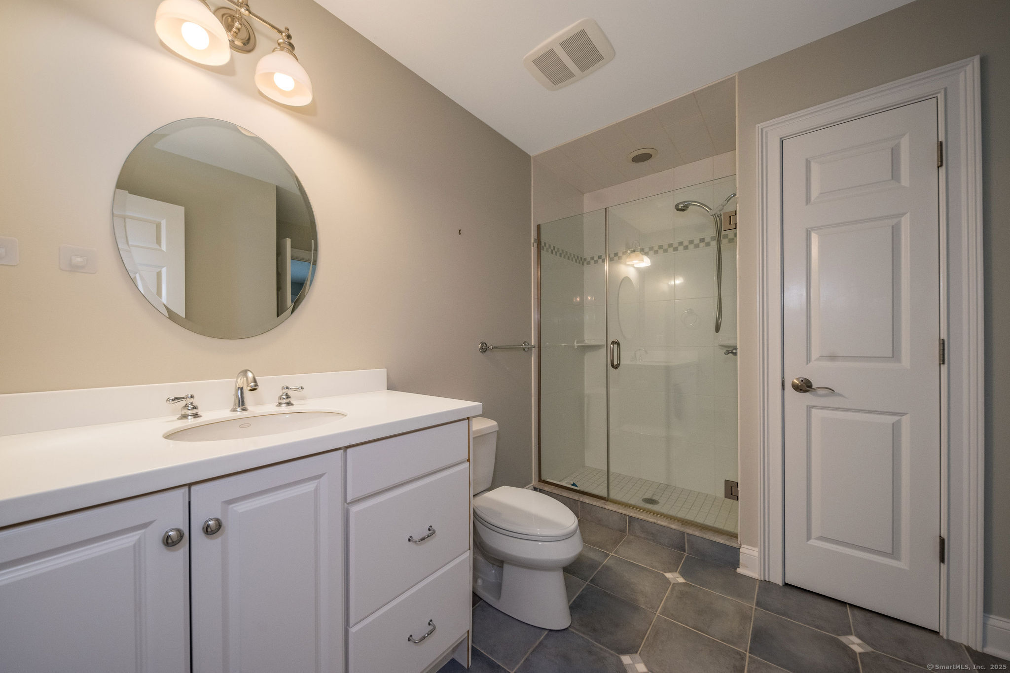 Madison, Connecticut, 06443, United States, 4 Bedrooms Bedrooms, ,4 BathroomsBathrooms,Residential,For Sale,1960564