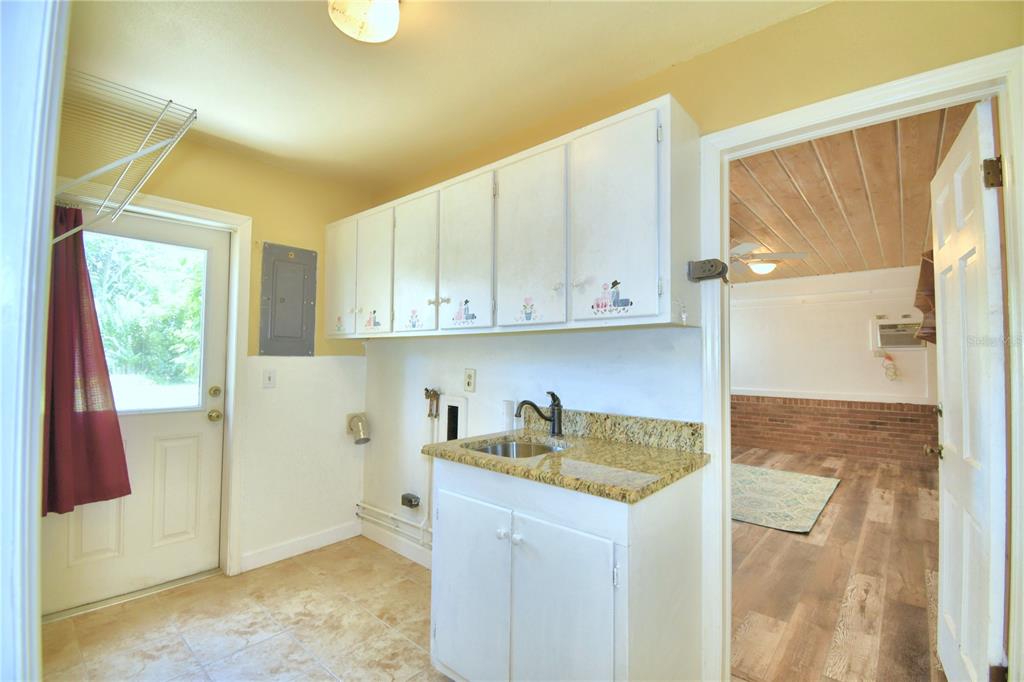 Bartow, Florida, 33830, United States, 5 Bedrooms Bedrooms, ,3 BathroomsBathrooms,Residential,For Sale,1839878