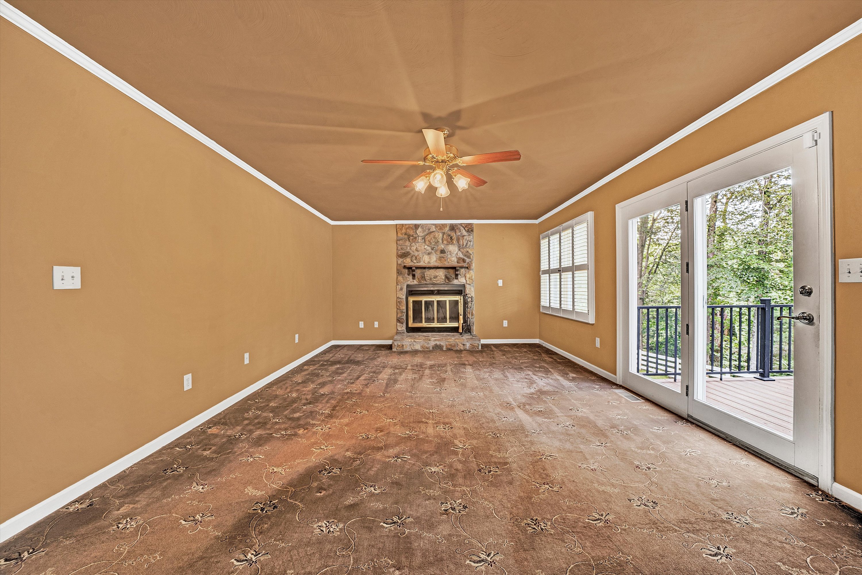 Bedford, Virginia, 24523, United States, 4 Bedrooms Bedrooms, ,4 BathroomsBathrooms,Residential,For Sale,1914324