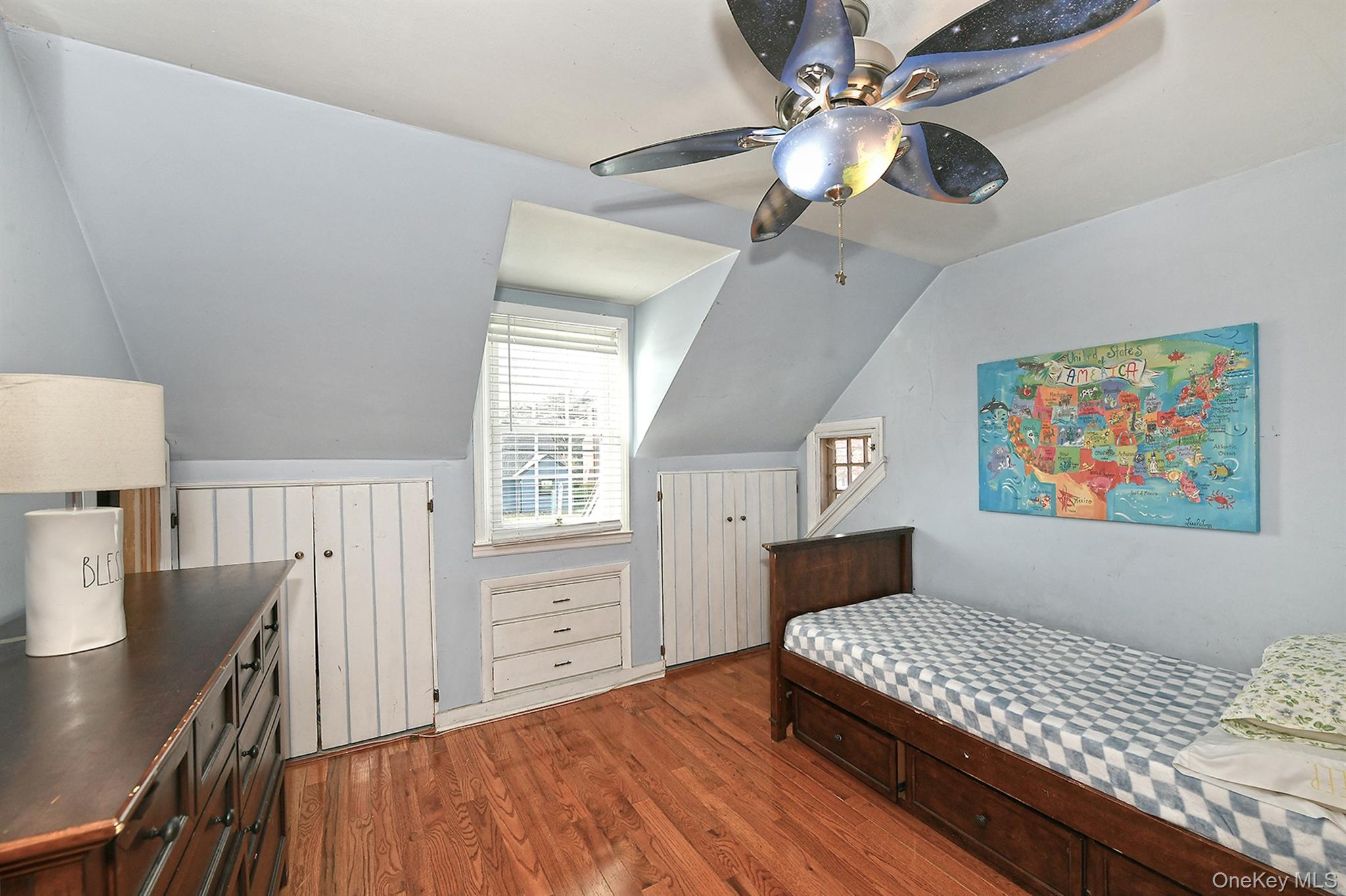 Freeport, New York, 11520, United States, 3 Bedrooms Bedrooms, ,2 BathroomsBathrooms,Residential,For Sale,2003300