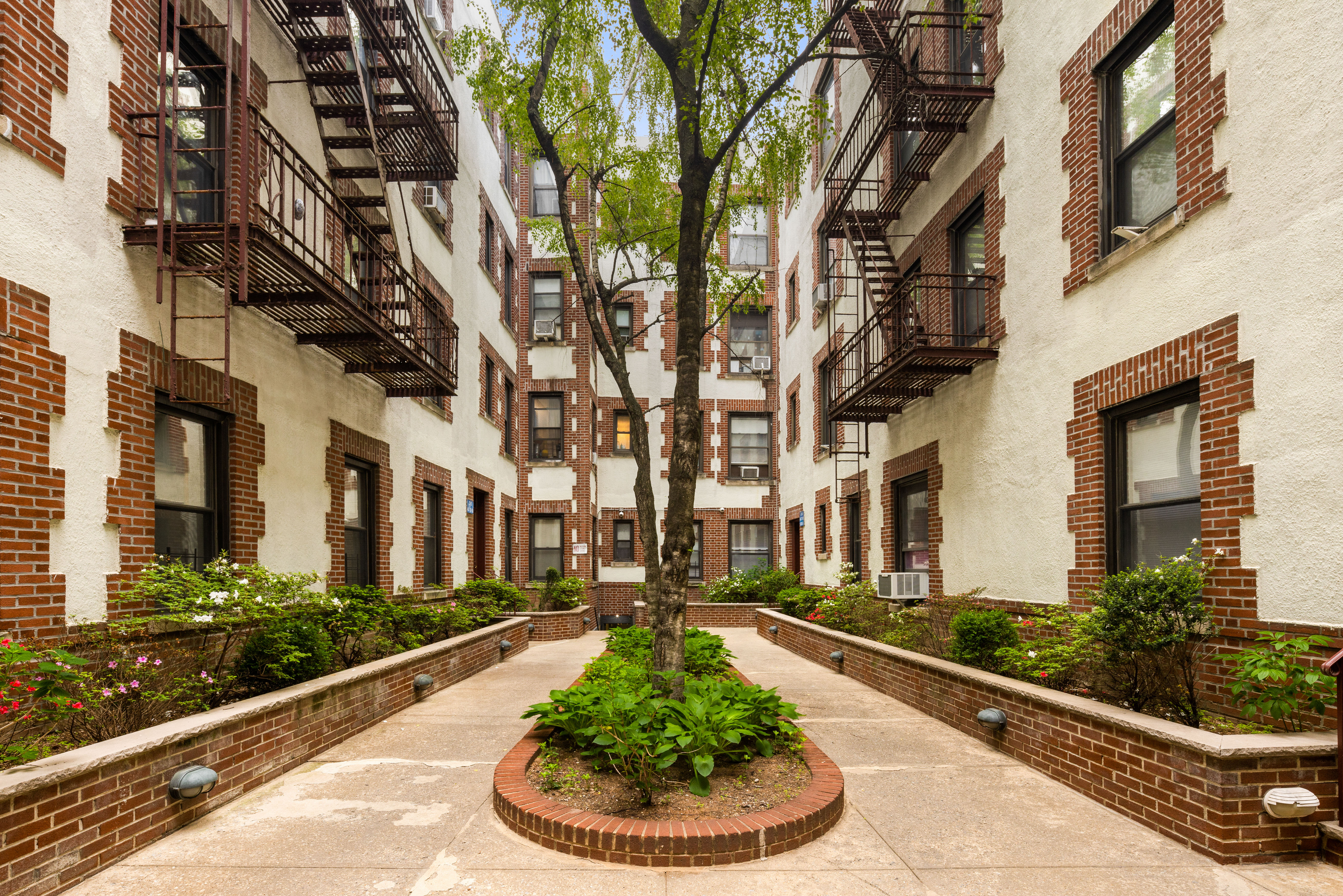 31-14 Crescent St. D2, Queens, NY, 11106 - 物件實景