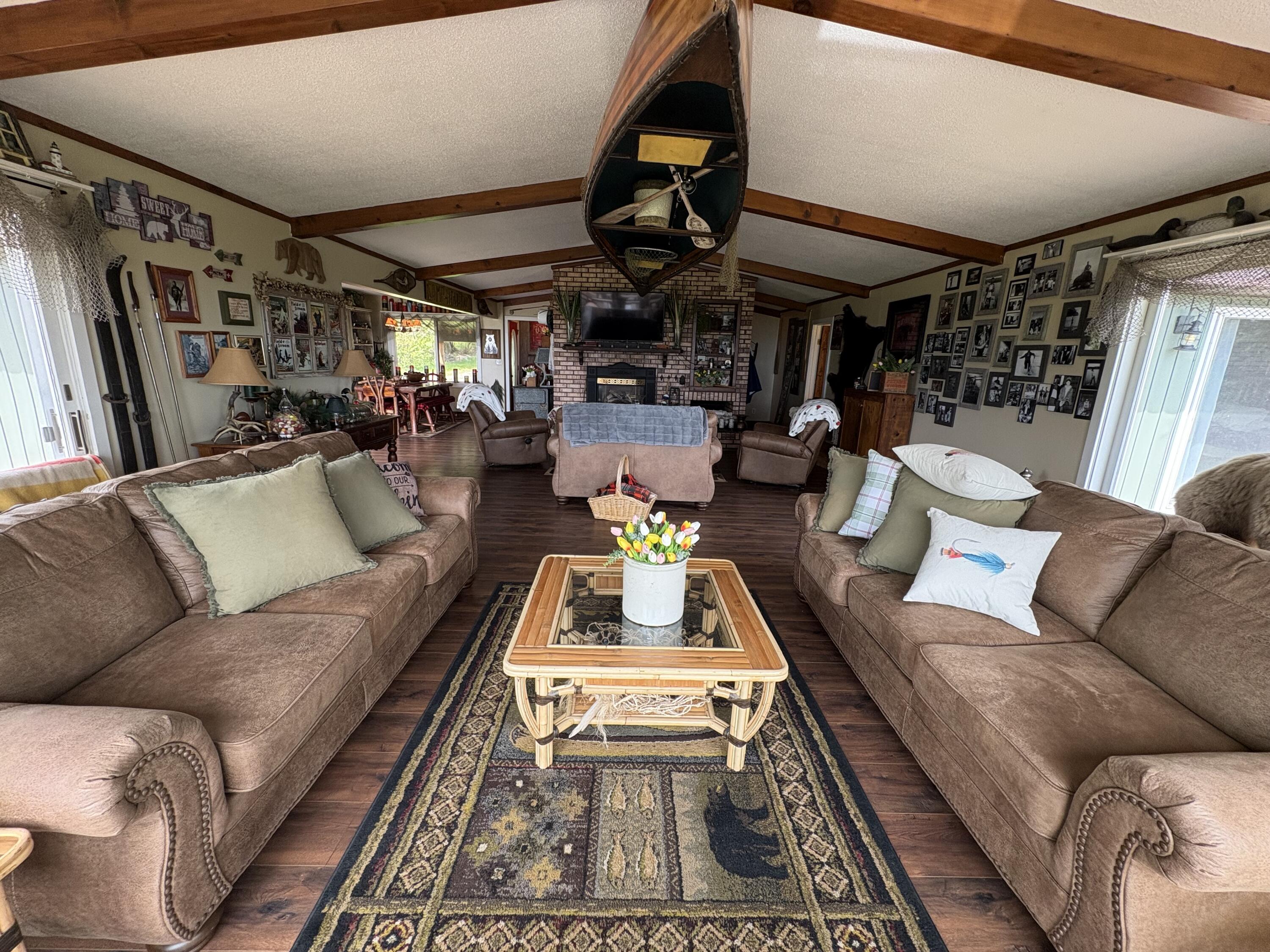 Naubinway, Michigan, 49762, United States, 3 Bedrooms Bedrooms, ,2 BathroomsBathrooms,Residential,For Sale,1840338