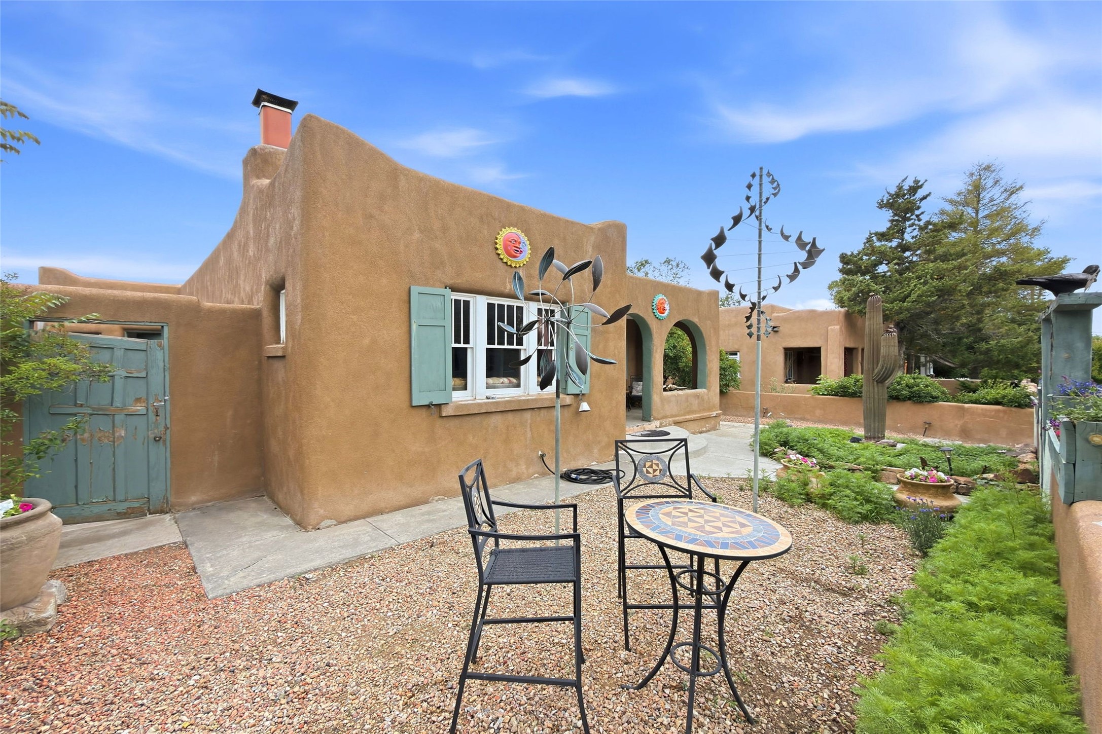  216 E Santa Fe Avenue - 物件實景