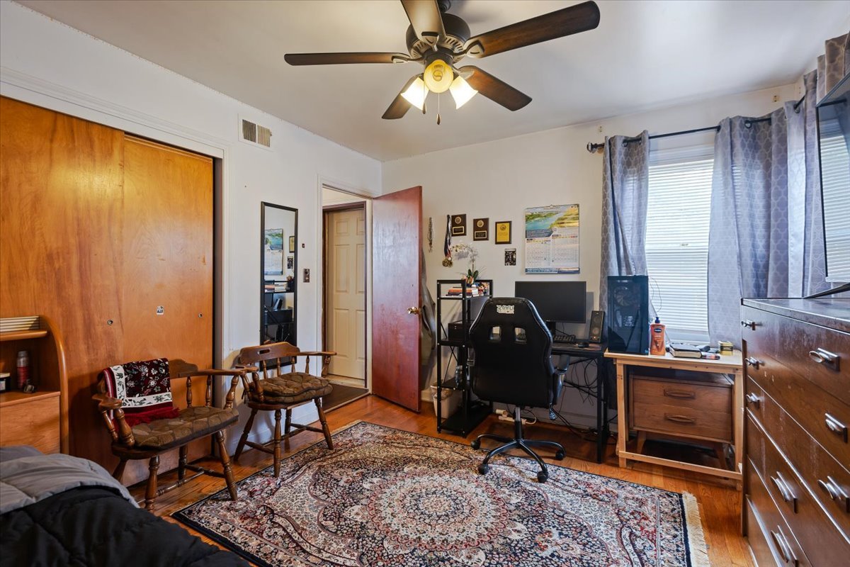 Chicago, Illinois, 60645, United States, 3 Bedrooms Bedrooms, ,3 BathroomsBathrooms,Residential,For Sale,1976245