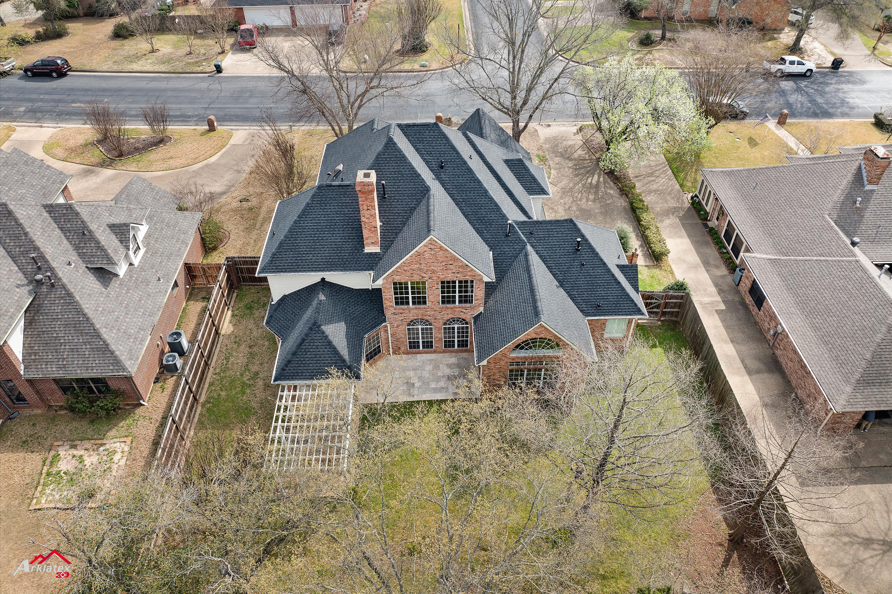 Henderson, Texas, 75703, United States, 5 Bedrooms Bedrooms, ,4 BathroomsBathrooms,Residential,For Sale,1934371