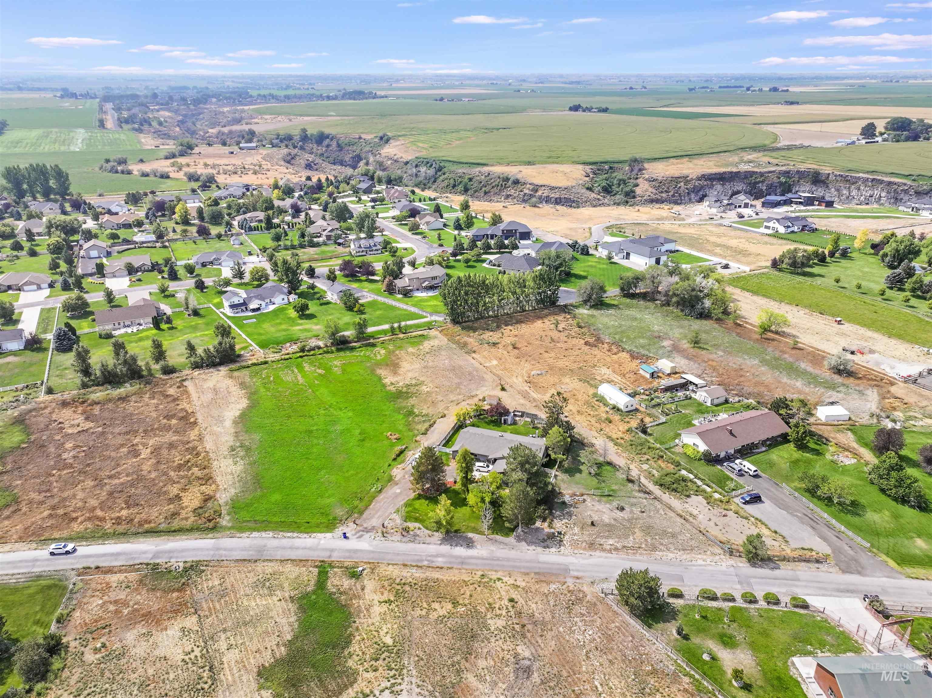Twin Falls, Idaho, 83301, United States, 3 Bedrooms Bedrooms, ,2 BathroomsBathrooms,Residential,For Sale,1932611