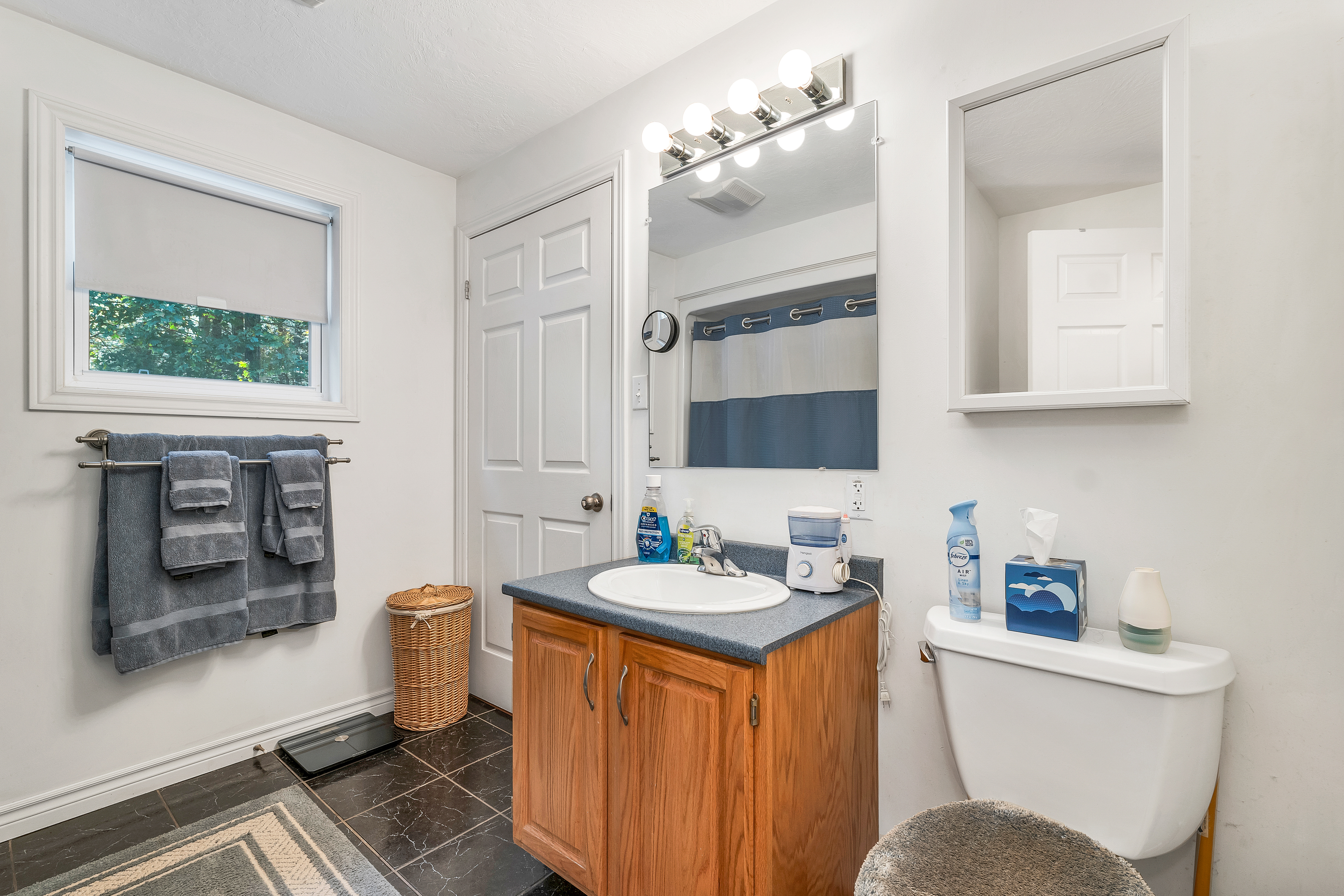 Sanbornton, New Hampshire, 03269, United States, 4 Bedrooms Bedrooms, ,2 BathroomsBathrooms,Residential,For Sale,1977534