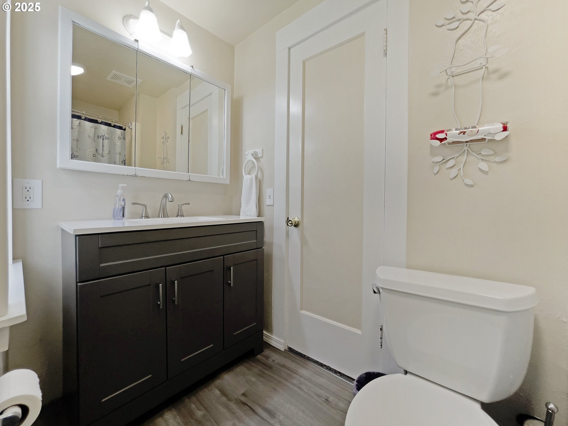 Brookings, Oregon, 97415, United States, 4 Bedrooms Bedrooms, ,2 BathroomsBathrooms,Residential,For Sale,1921792