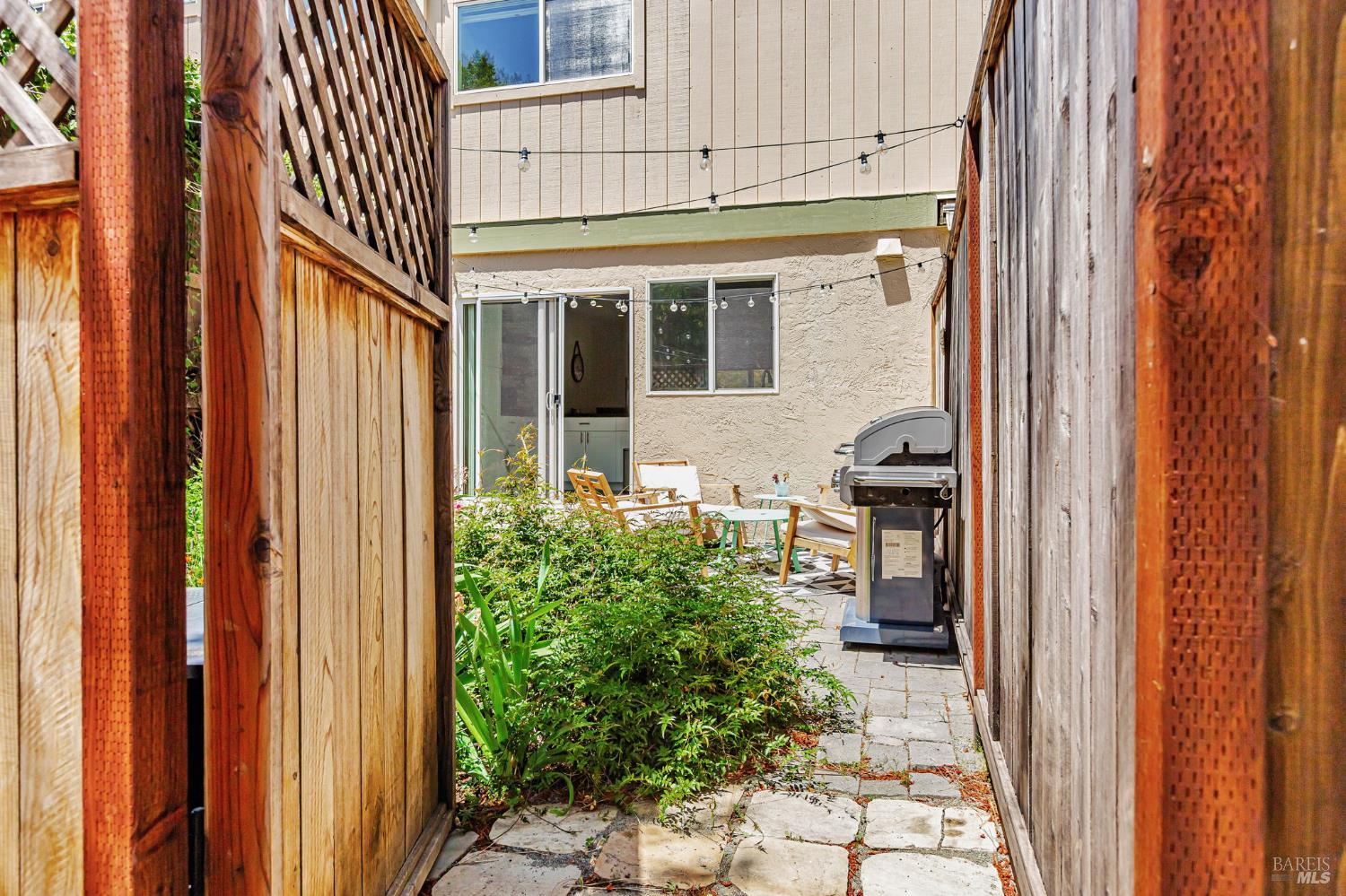 Novato, California, 94947, United States, 2 Bedrooms Bedrooms, ,2 BathroomsBathrooms,Residential,For Sale,1839090
