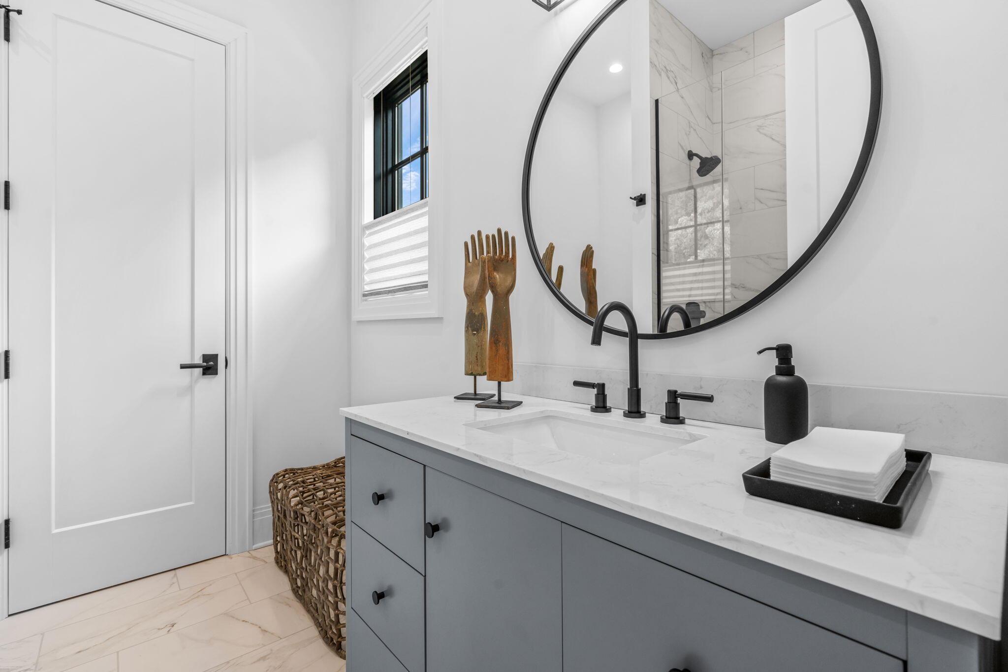 Saugatuck, Michigan, 49453, United States, 6 Bedrooms Bedrooms, ,6 BathroomsBathrooms,Residential,For Sale,1974414