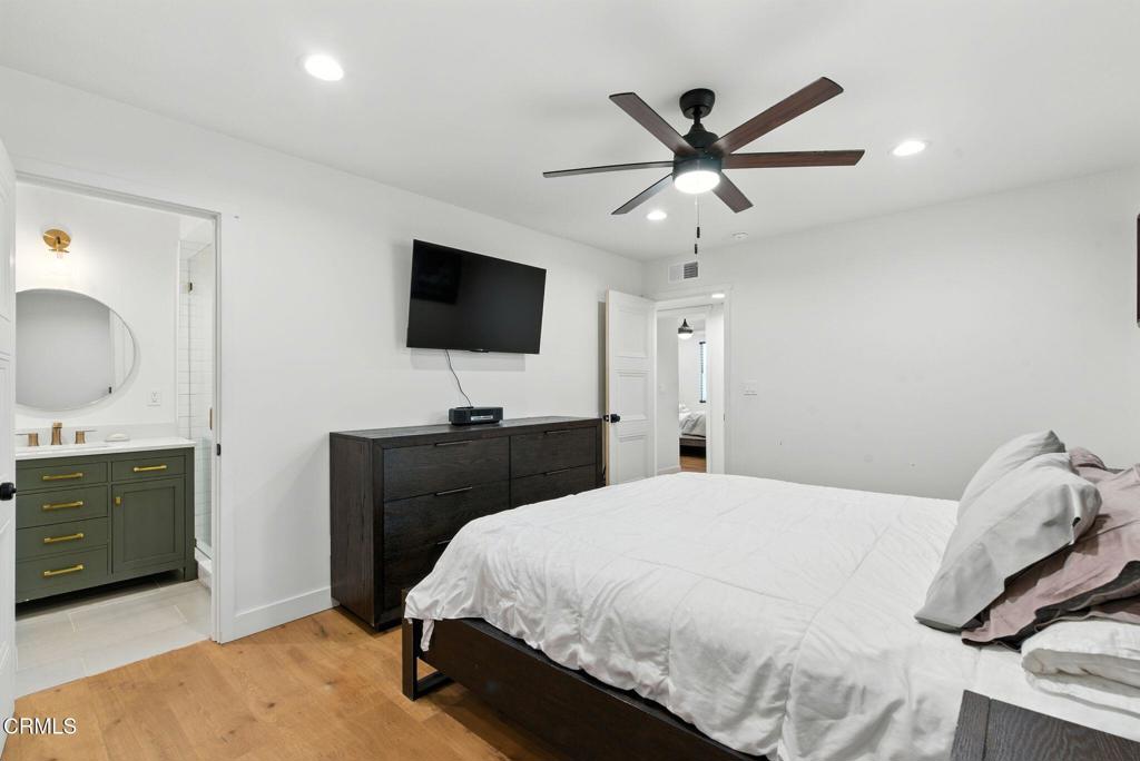 Lancaster, California, 93535, United States, 5 Bedrooms Bedrooms, ,3 BathroomsBathrooms,Residential,For Sale,1984972