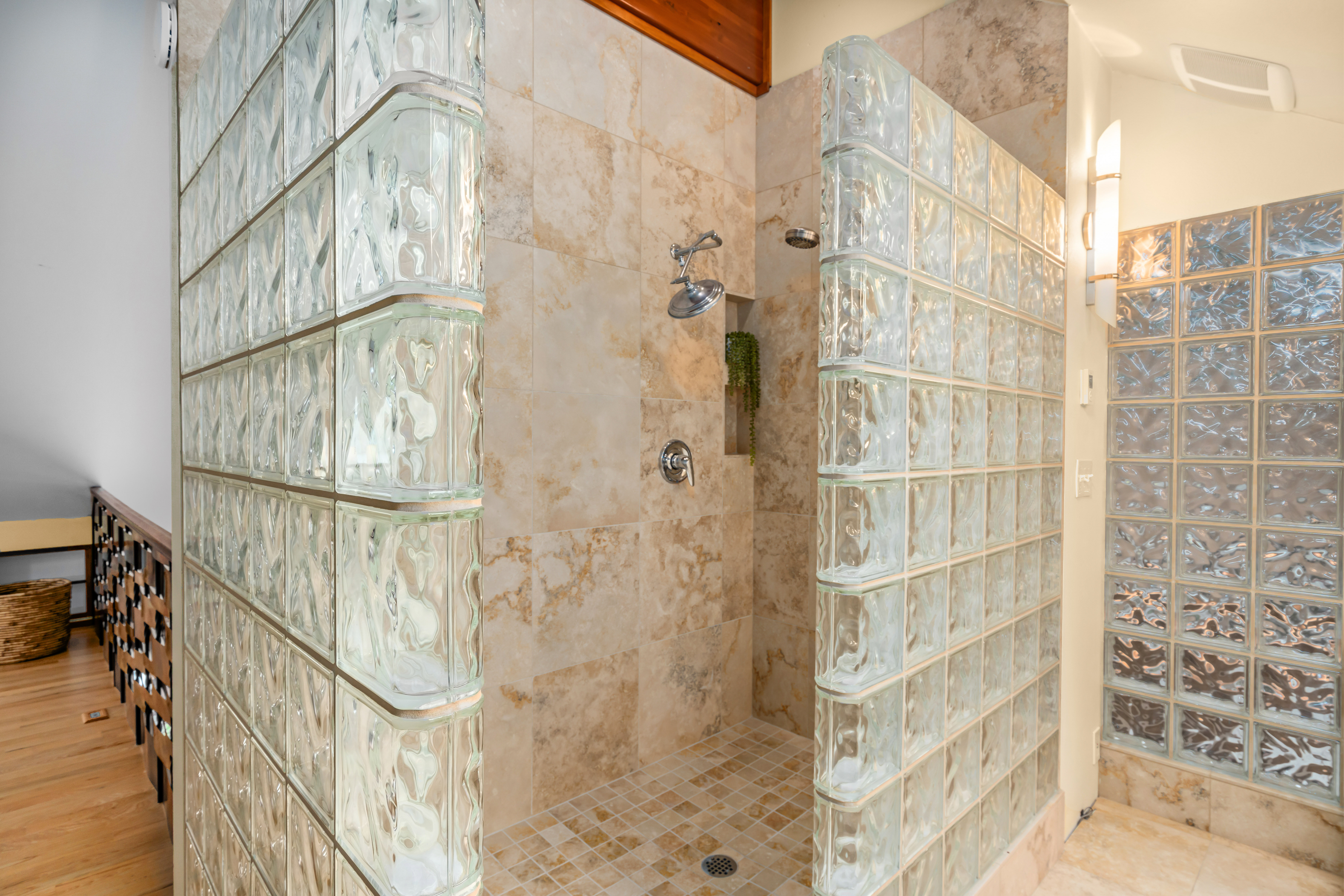  6810 NE Wood Bay Lane, Poulsbo, WA 98370 - 物件實景