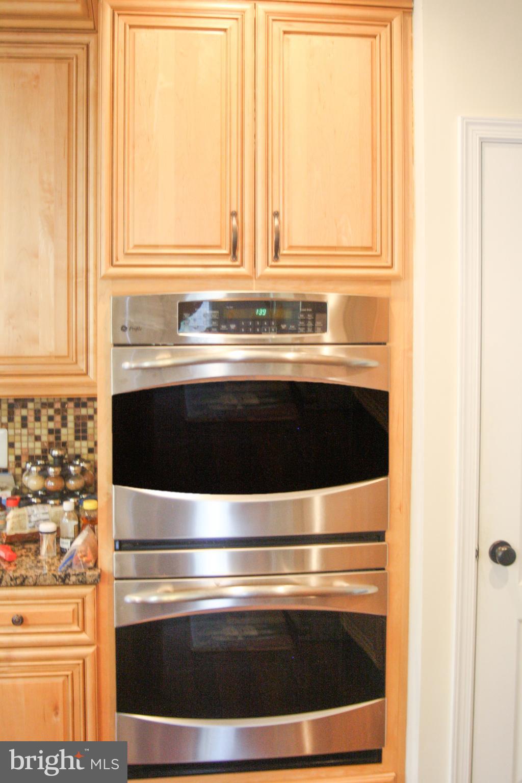 Winchester, Virginia, 22602, United States, 5 Bedrooms Bedrooms, ,5 BathroomsBathrooms,Residential,For Sale,1982956