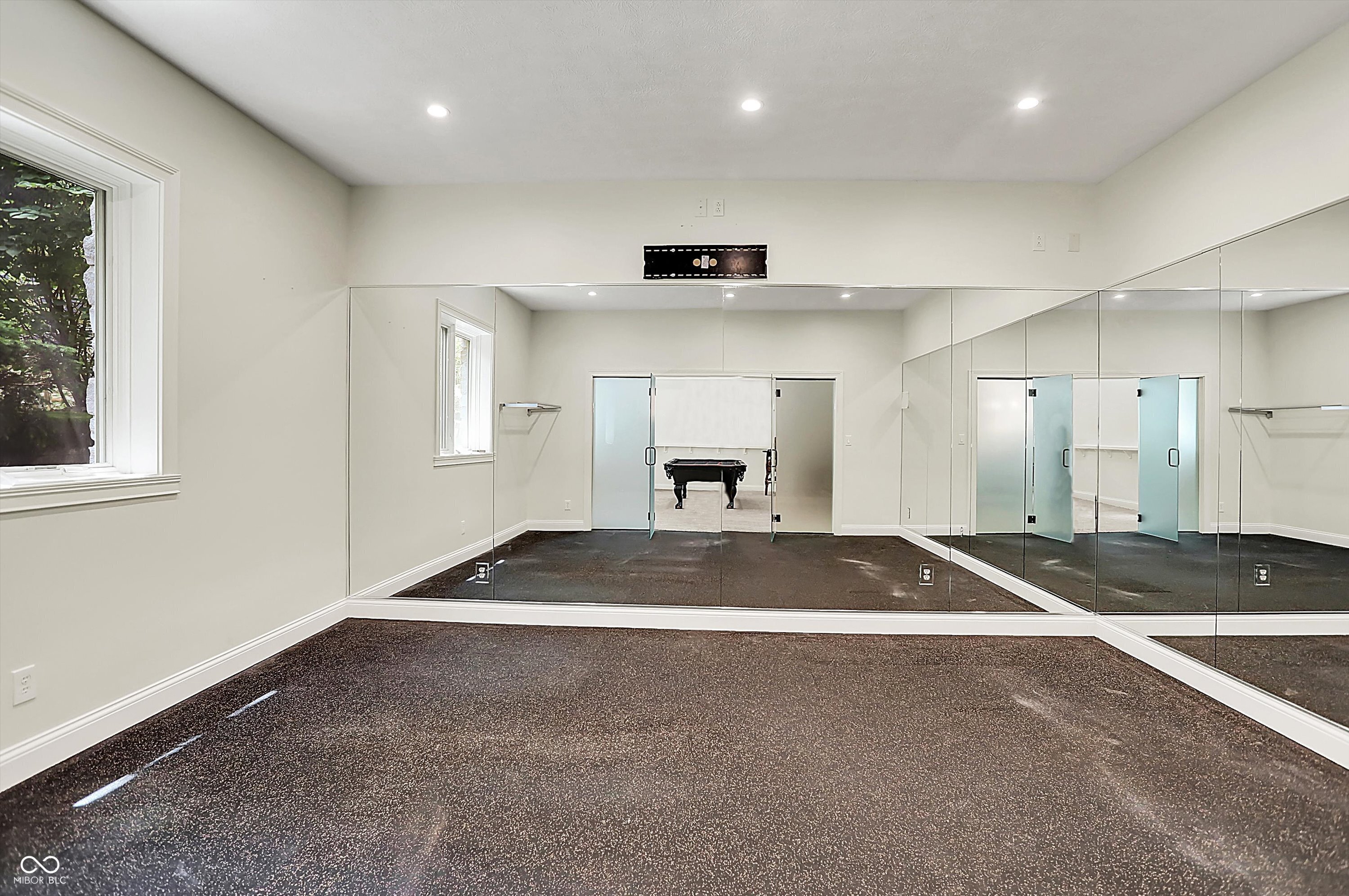 Noblesville, Indiana, 46062, United States, 6 Bedrooms Bedrooms, ,9 BathroomsBathrooms,Residential,For Sale,1979033