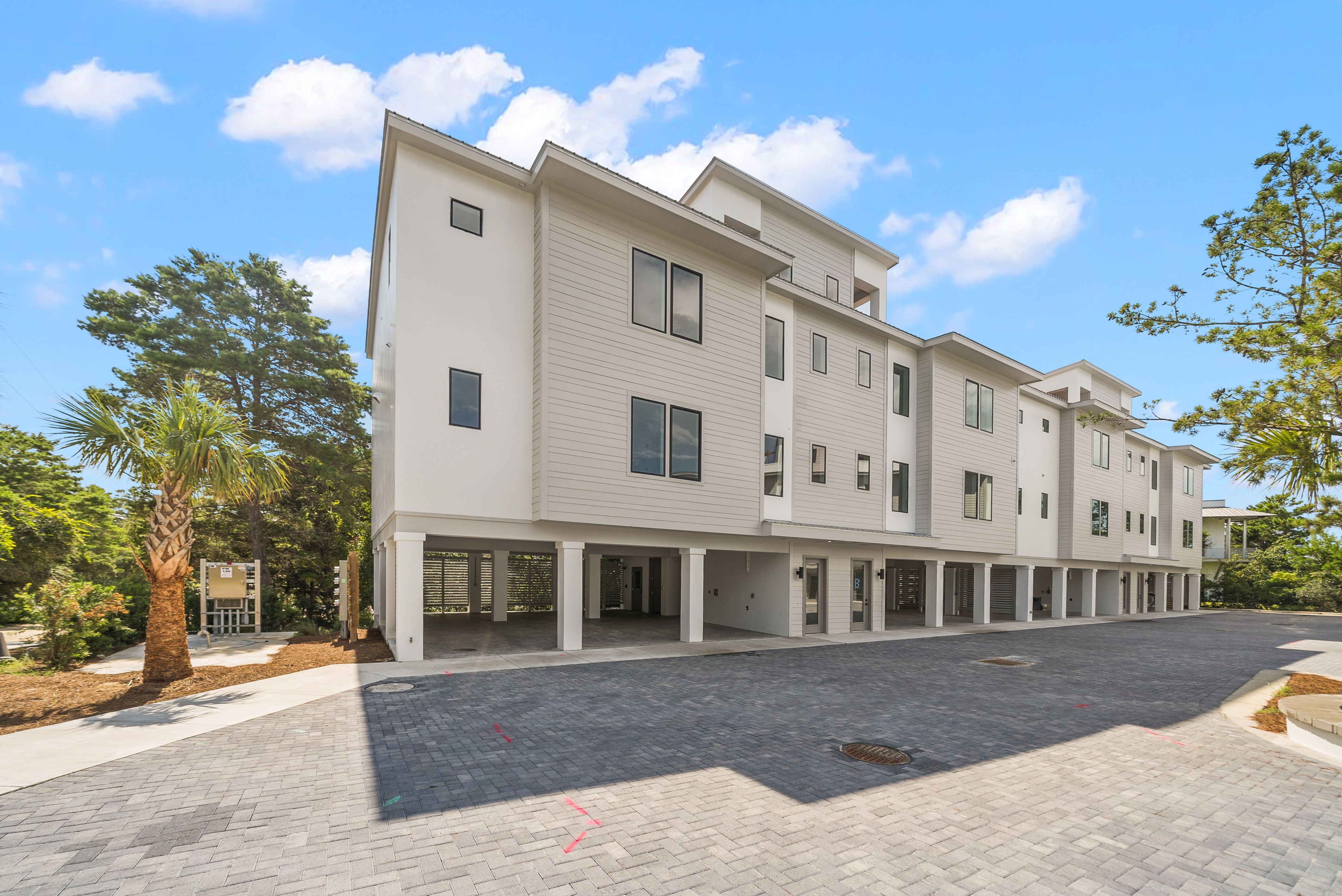  Luxury Townhome with Rooftop Retreat Near Draper Lake and Beach Access - 物件實景