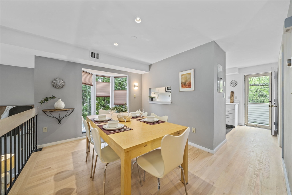 Boston, Massachusetts, 02130, United States, 4 Bedrooms Bedrooms, ,3 BathroomsBathrooms,Residential,For Sale,1925260