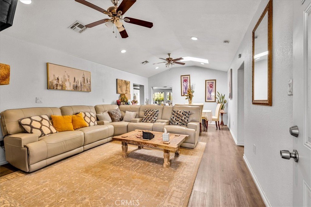 Morongo Valley, California, 92256, United States, 2 Bedrooms Bedrooms, ,2 BathroomsBathrooms,Residential,For Sale,1819780