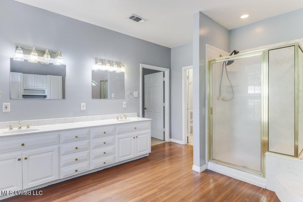 Vancleave, Mississippi, 39565, United States, 3 Bedrooms Bedrooms, ,3 BathroomsBathrooms,Residential,For Sale,1975033