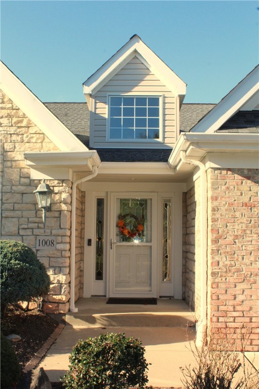 North Strabane, Pennsylvania, 15317, United States, 3 Bedrooms Bedrooms, ,3 BathroomsBathrooms,Residential,For Sale,1985383