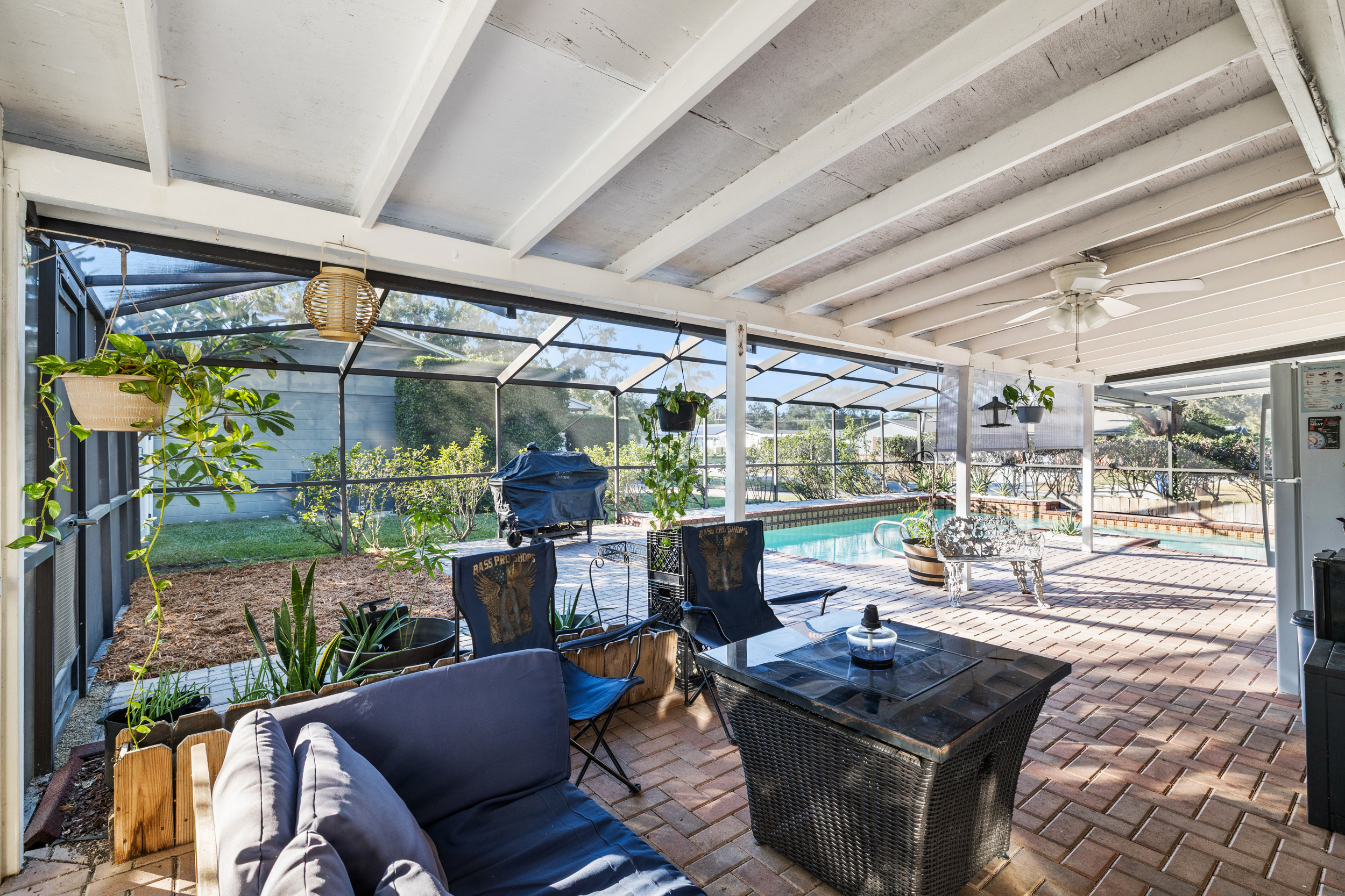 Tampa, Florida, 33618, United States, 3 Bedrooms Bedrooms, ,2 BathroomsBathrooms,Residential,For Sale,1994260