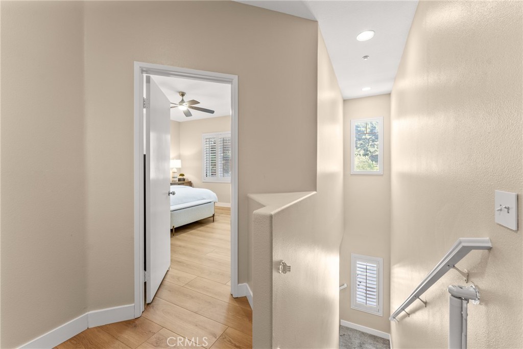 Aliso Viejo, California, 92656, United States, 2 Bedrooms Bedrooms, ,3 BathroomsBathrooms,Residential,For Sale,1989024