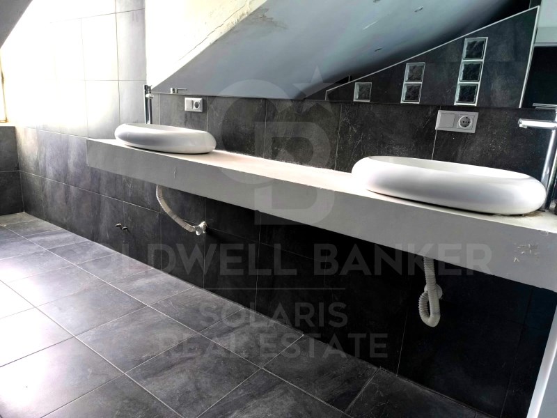 Benidorm, Comunidad Valenciana, ES, 8 Bedrooms Bedrooms, ,5 BathroomsBathrooms,Residential,For Sale,1793427