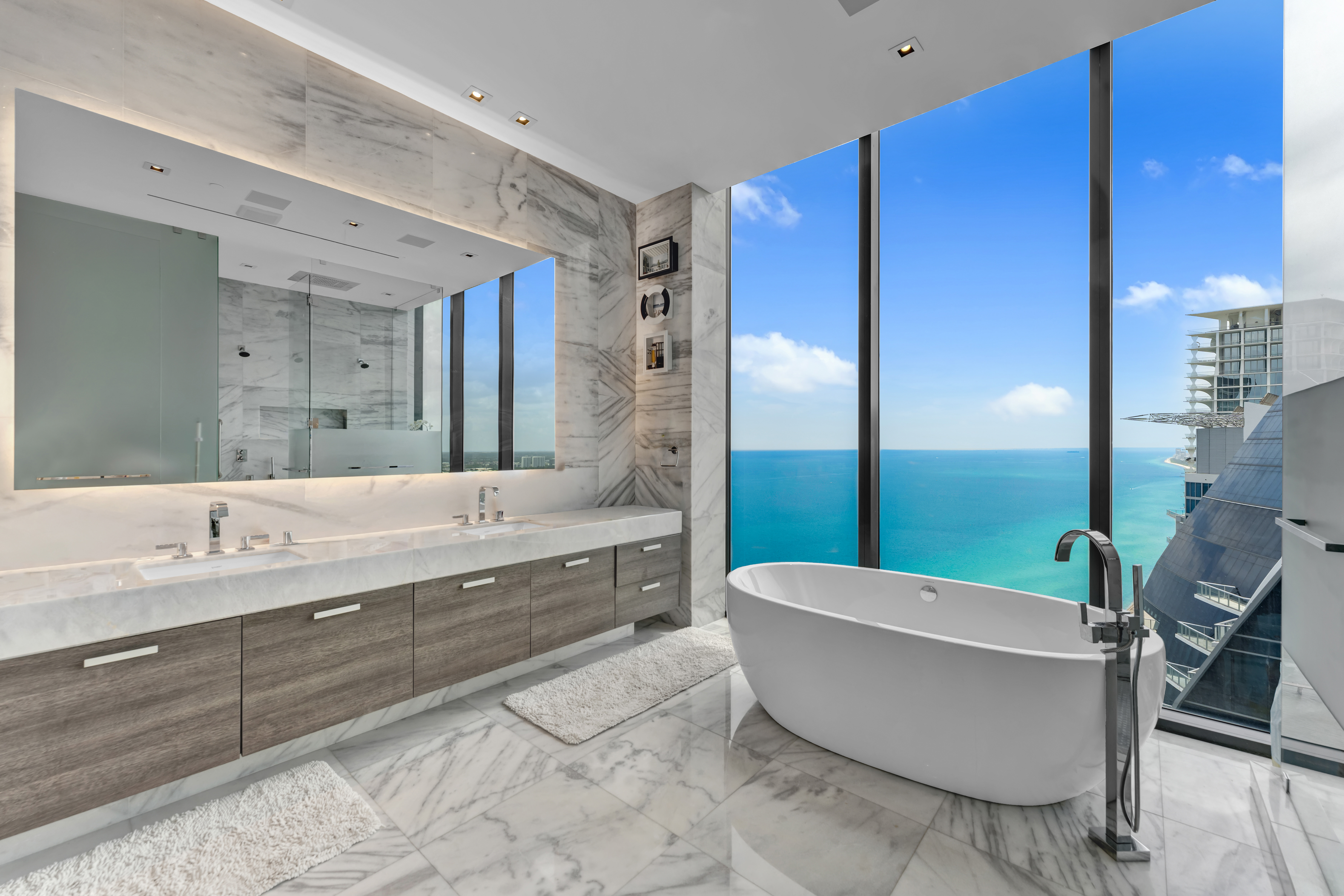  17141 Collins Ave, Sunny Isles Beach, FL, 33160 - 物件實景