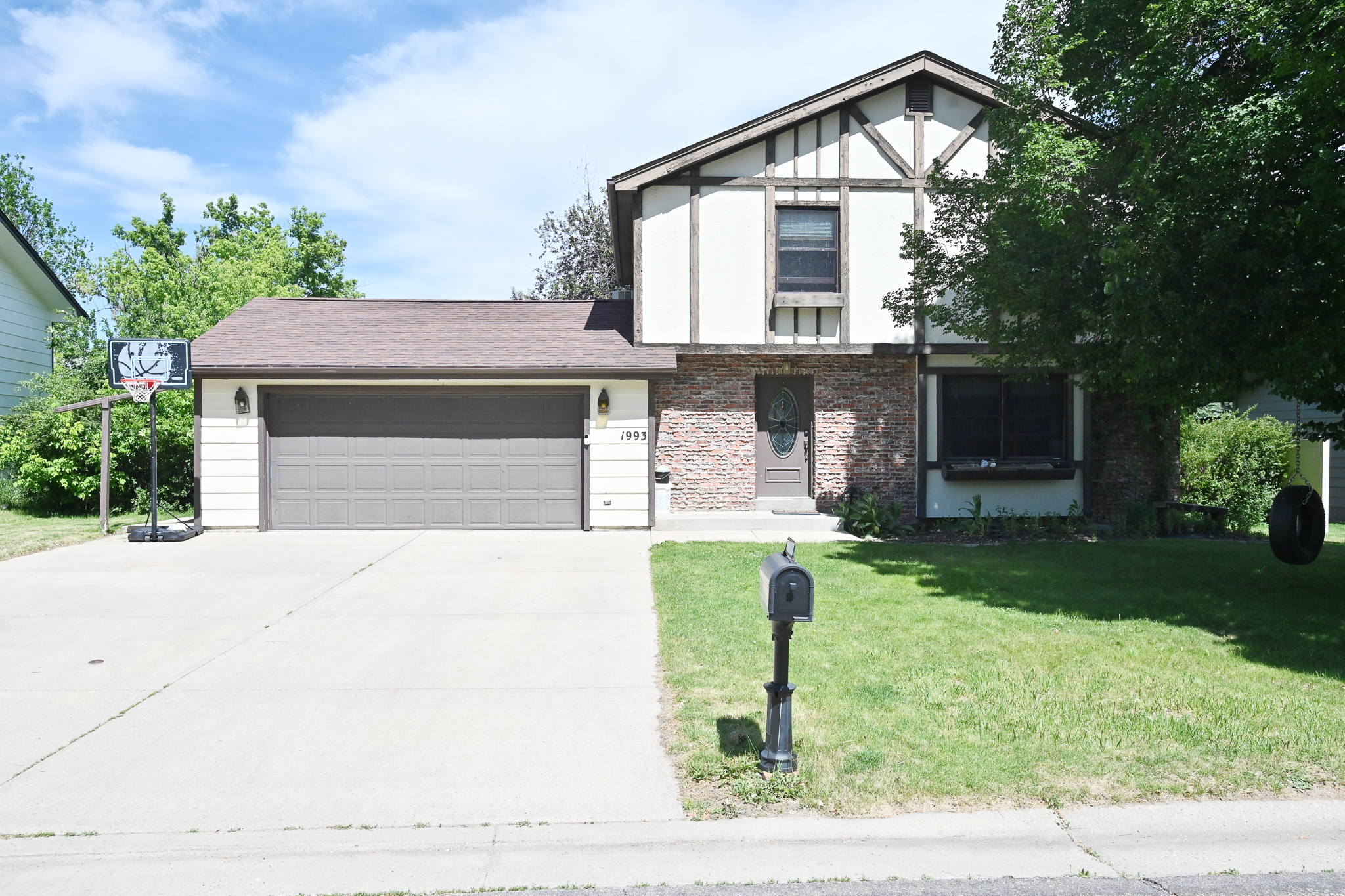 Colonial Dr, Sheridan, WY 82801