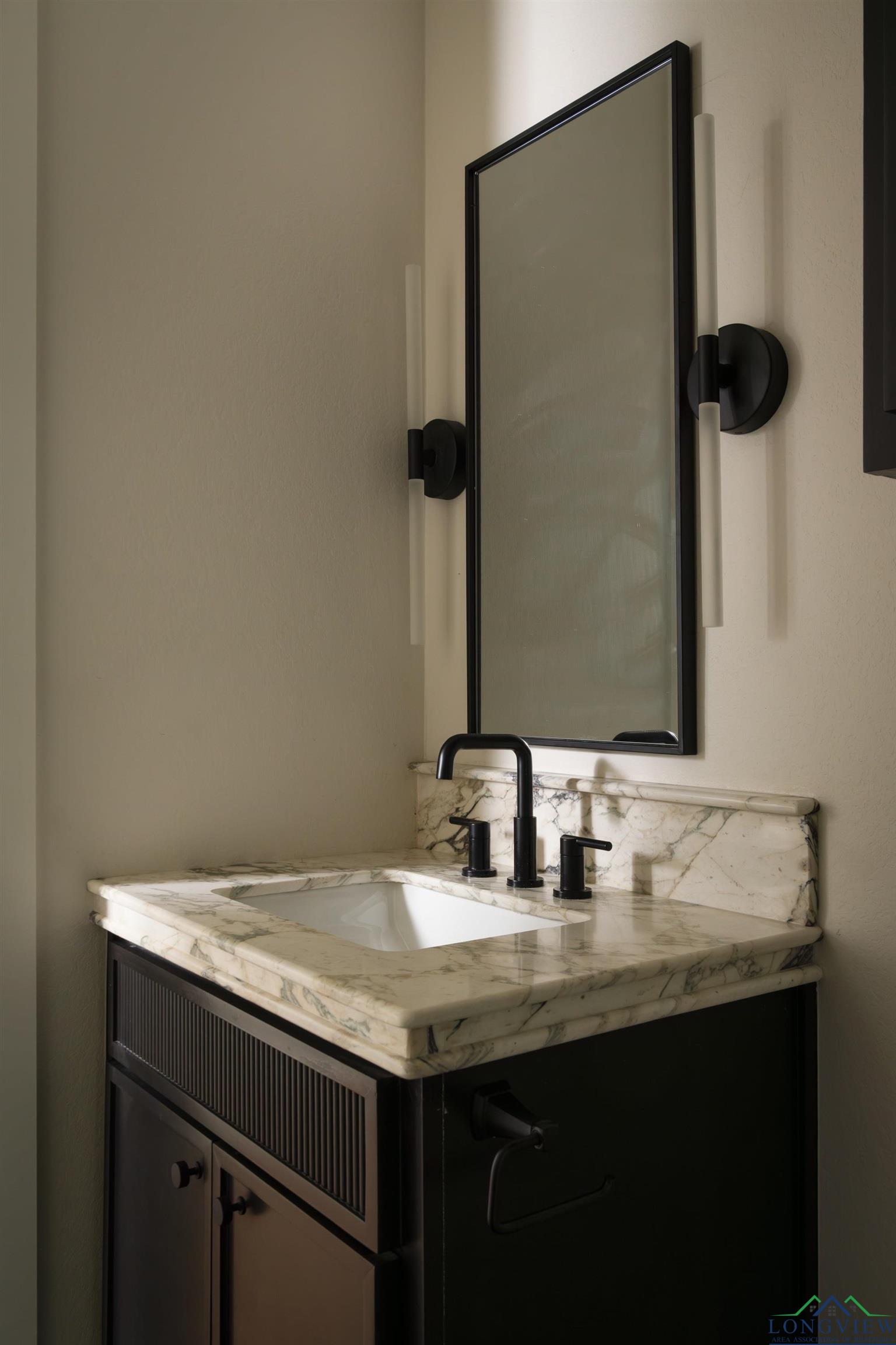 Tatum, Texas, 75691, United States, 4 Bedrooms Bedrooms, ,3 BathroomsBathrooms,Residential,For Sale,1993478