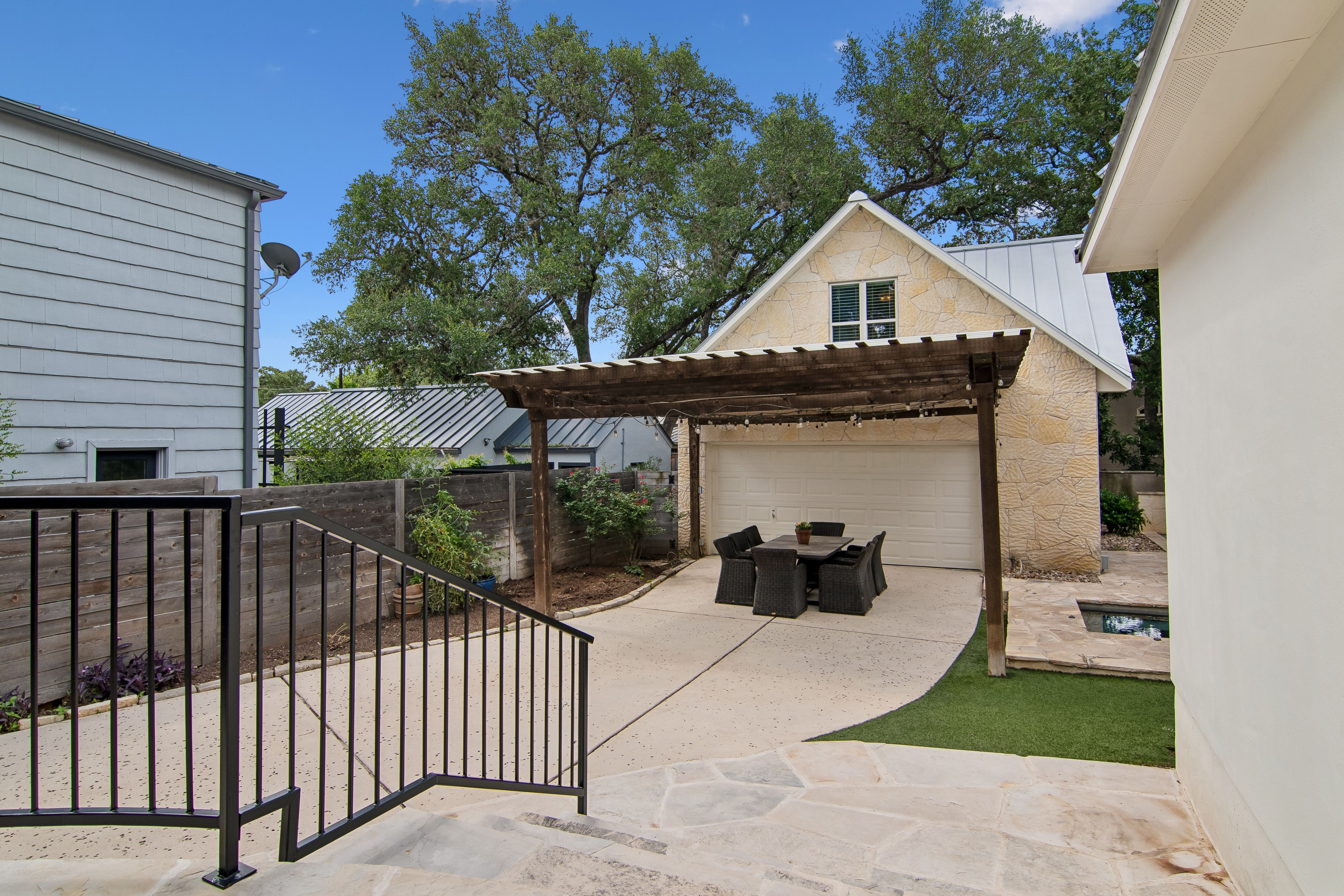  Private Estate on Oversized Alamo Heights Lot - 物件實景