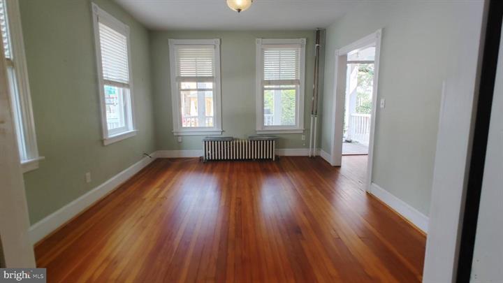 Annapolis, Maryland, 214010, United States, 3 Bedrooms Bedrooms, ,Residential,For Sale,1974284