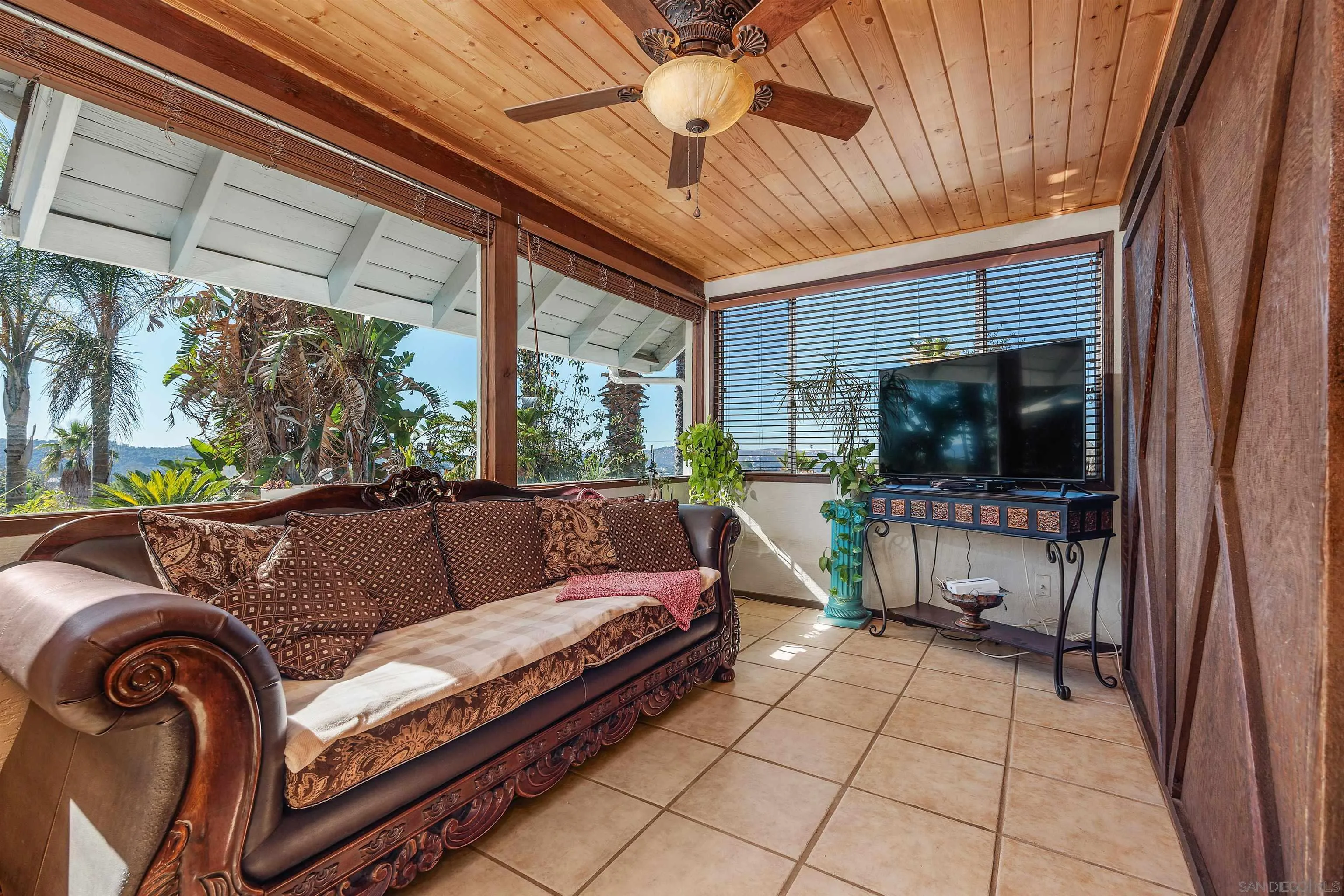 Valley Center, California, 92082, United States, 2 Bedrooms Bedrooms, ,3 BathroomsBathrooms,Residential,For Sale,1988929