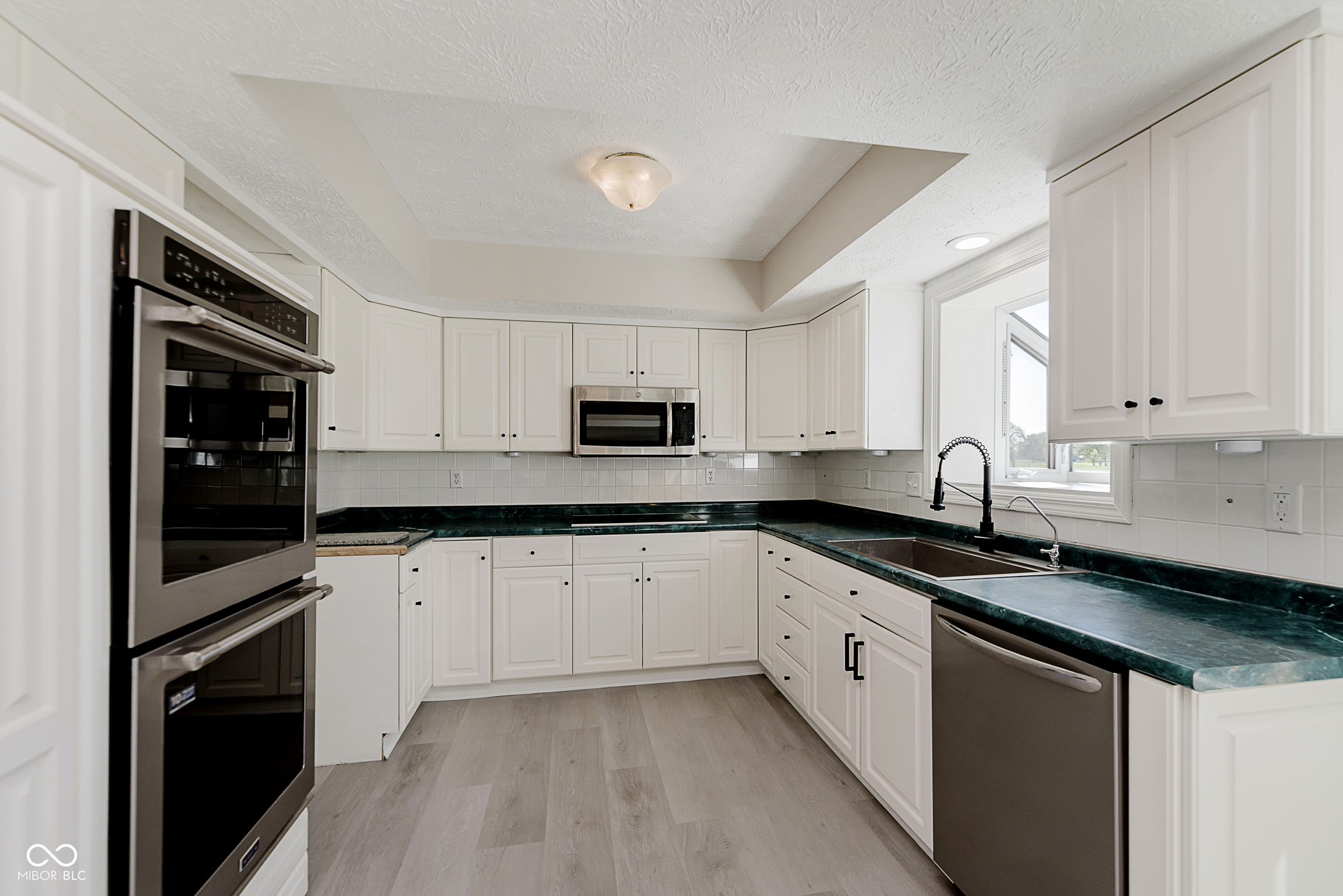 Greenwood, Indiana, 46143, United States, 4 Bedrooms Bedrooms, ,3 BathroomsBathrooms,Residential,For Sale,1976804